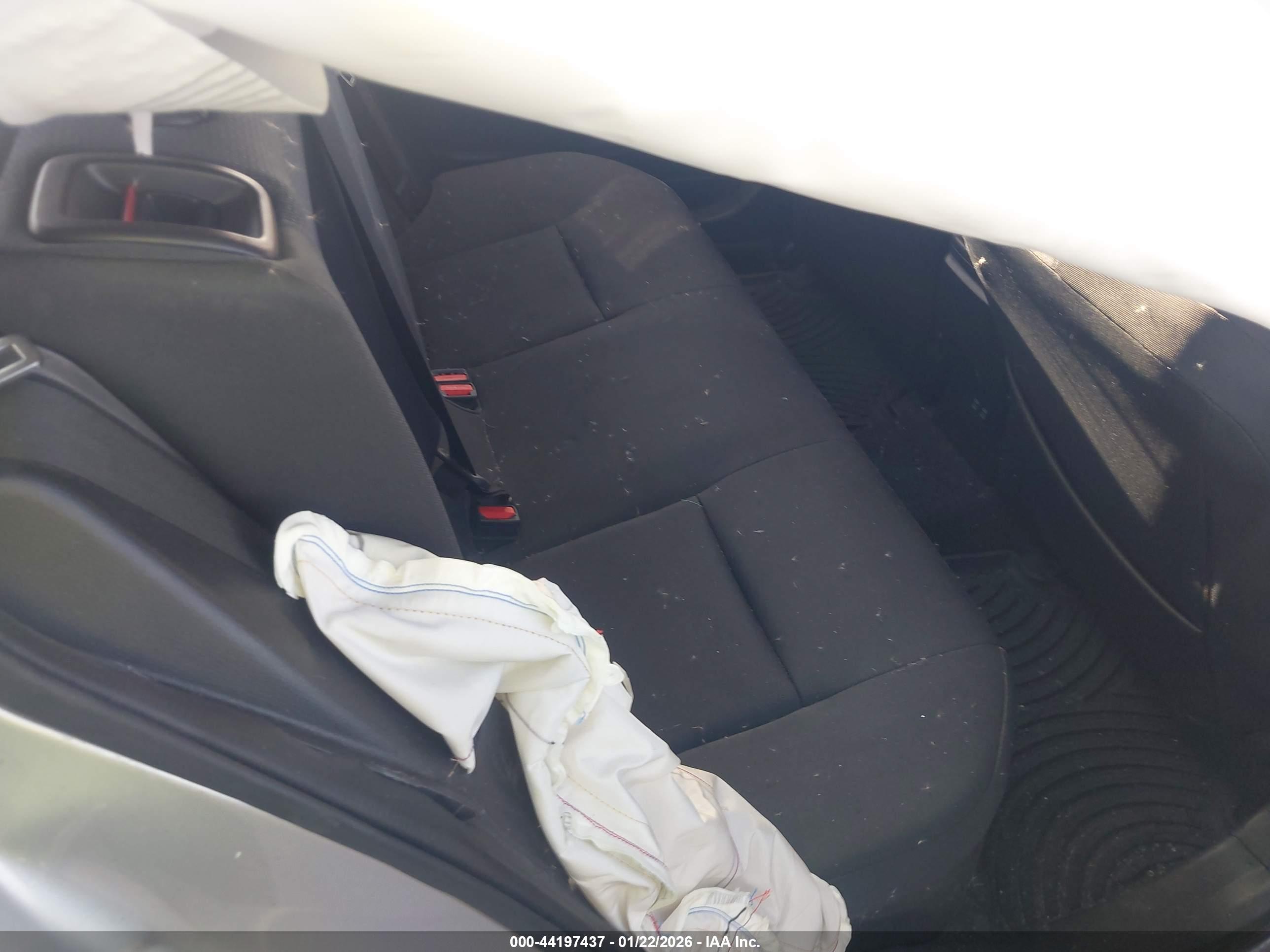 TOYOTA PRIUS image 8