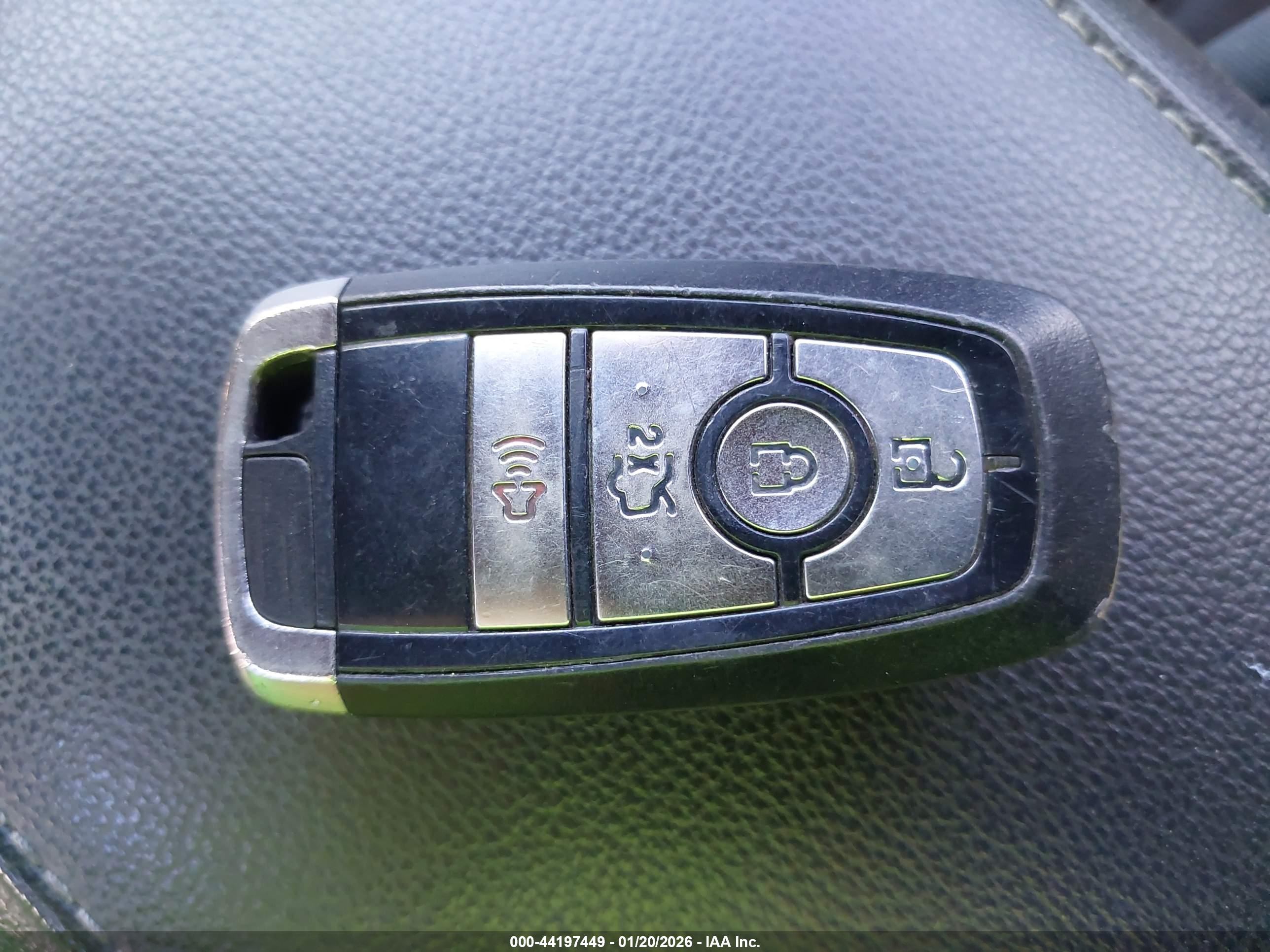 FORD FUSION image 11
