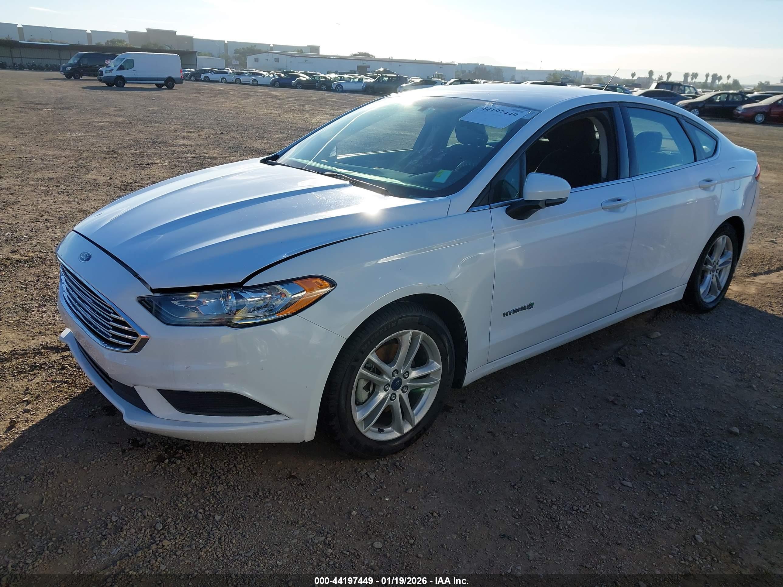 FORD FUSION image 2