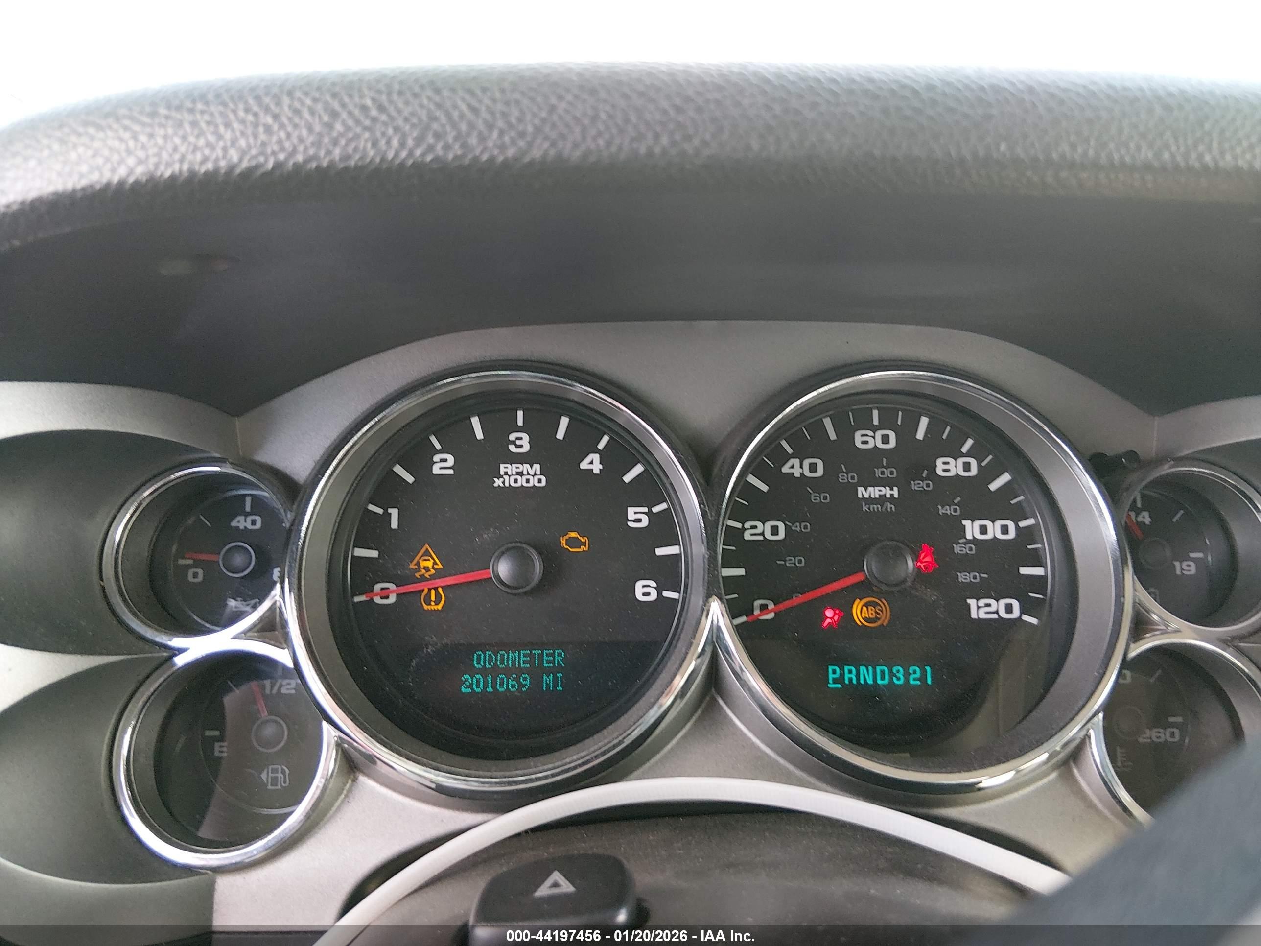 CHEVROLET SILVERADO image 7