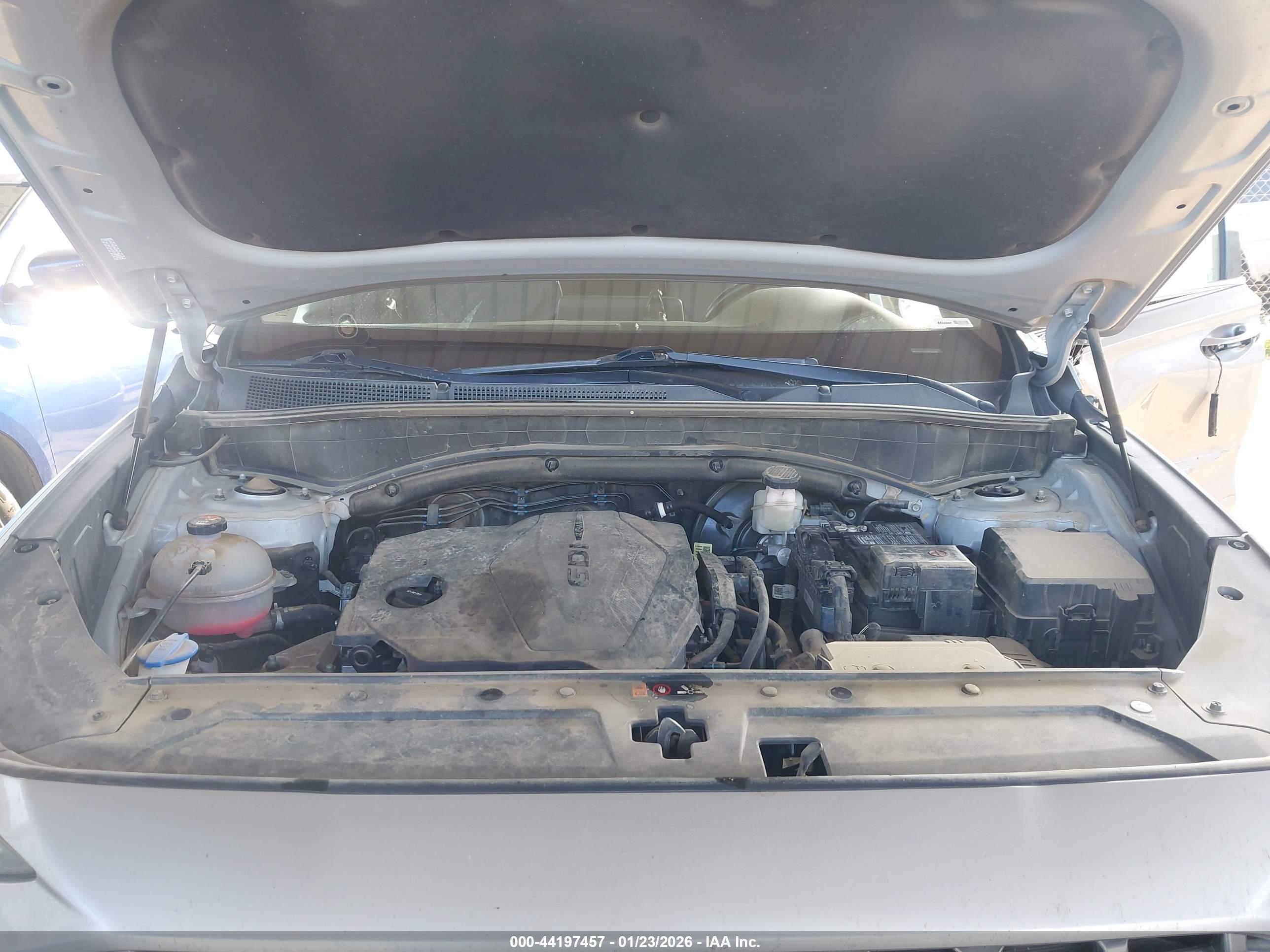 HYUNDAI SANTA image 10