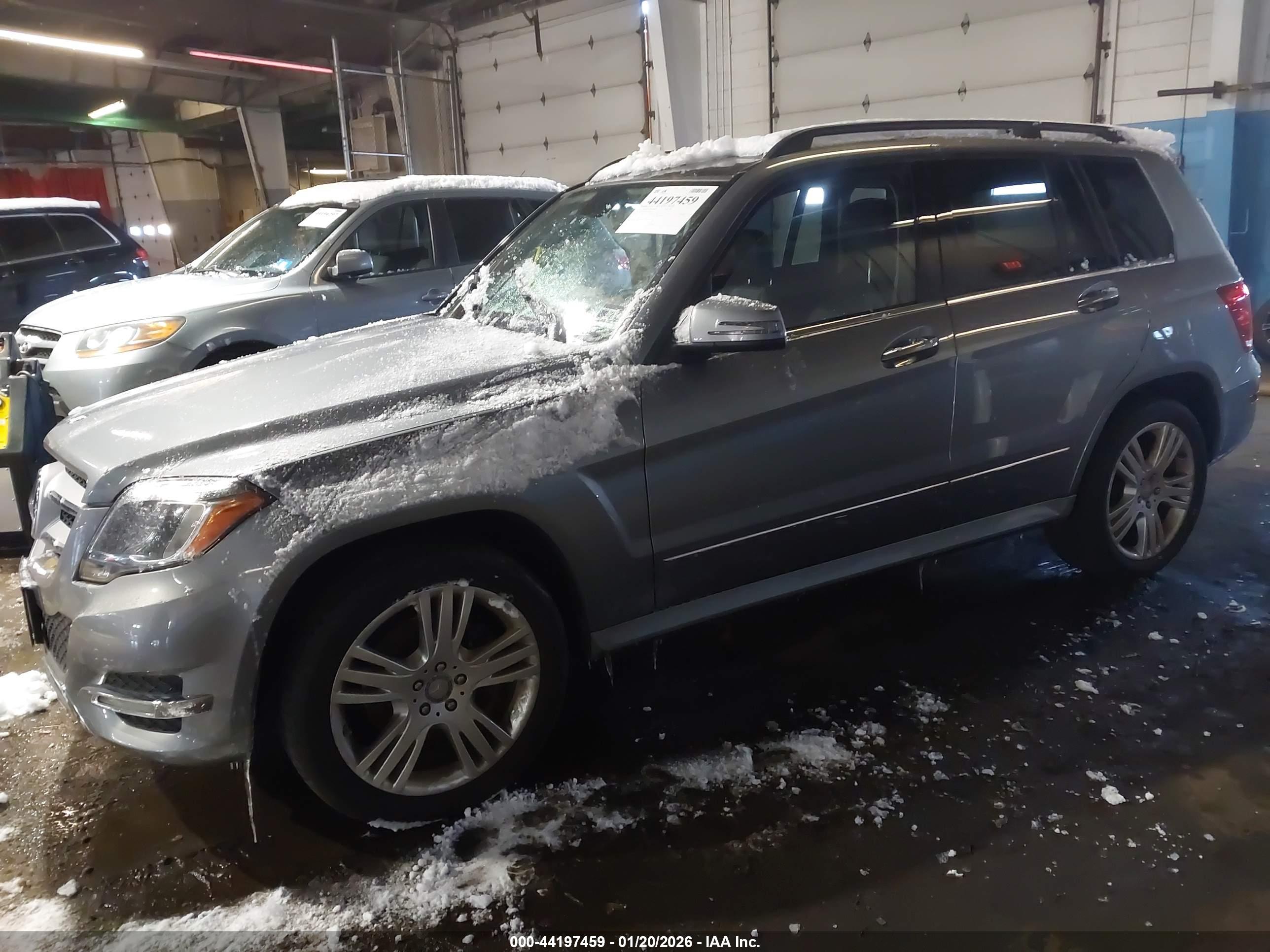 MERCEDES-BENZ GLK image 2
