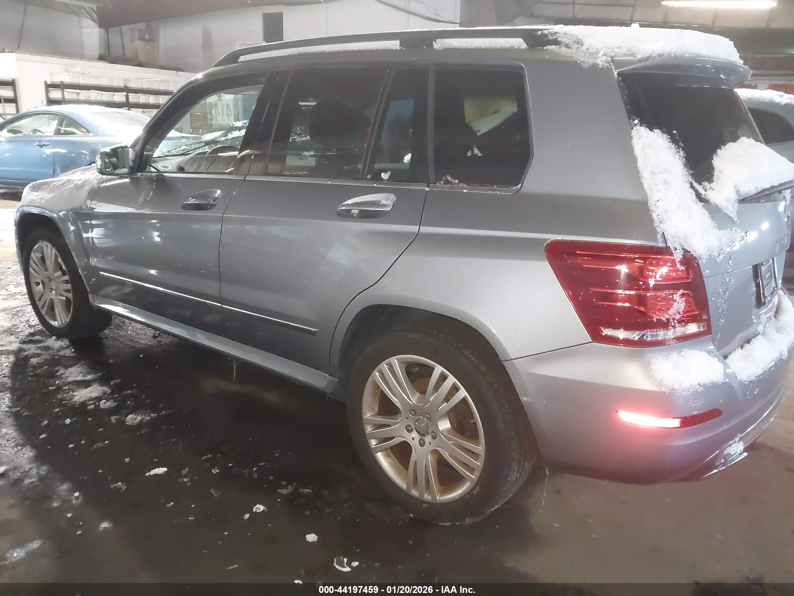 MERCEDES-BENZ GLK image 3