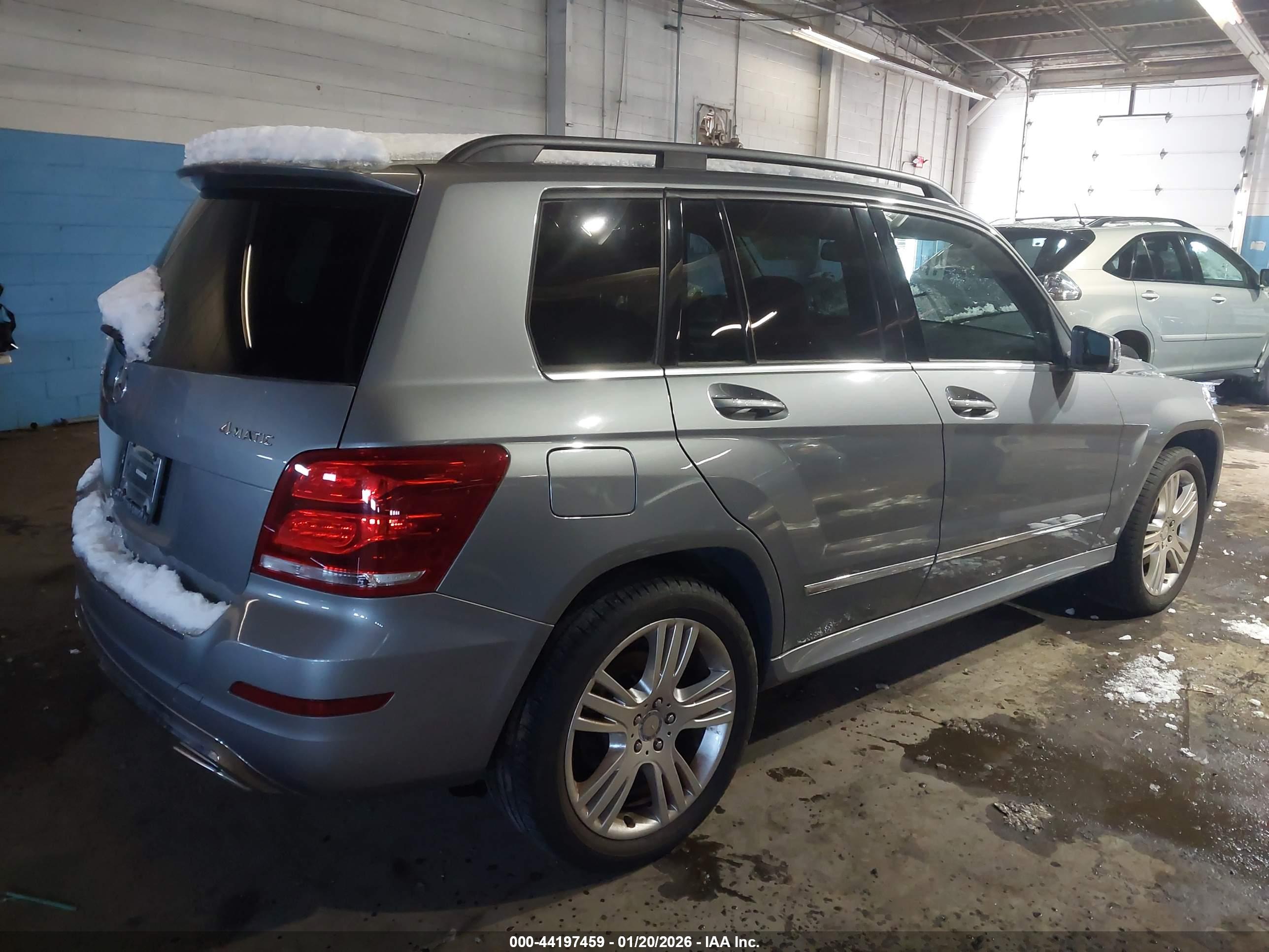MERCEDES-BENZ GLK image 4