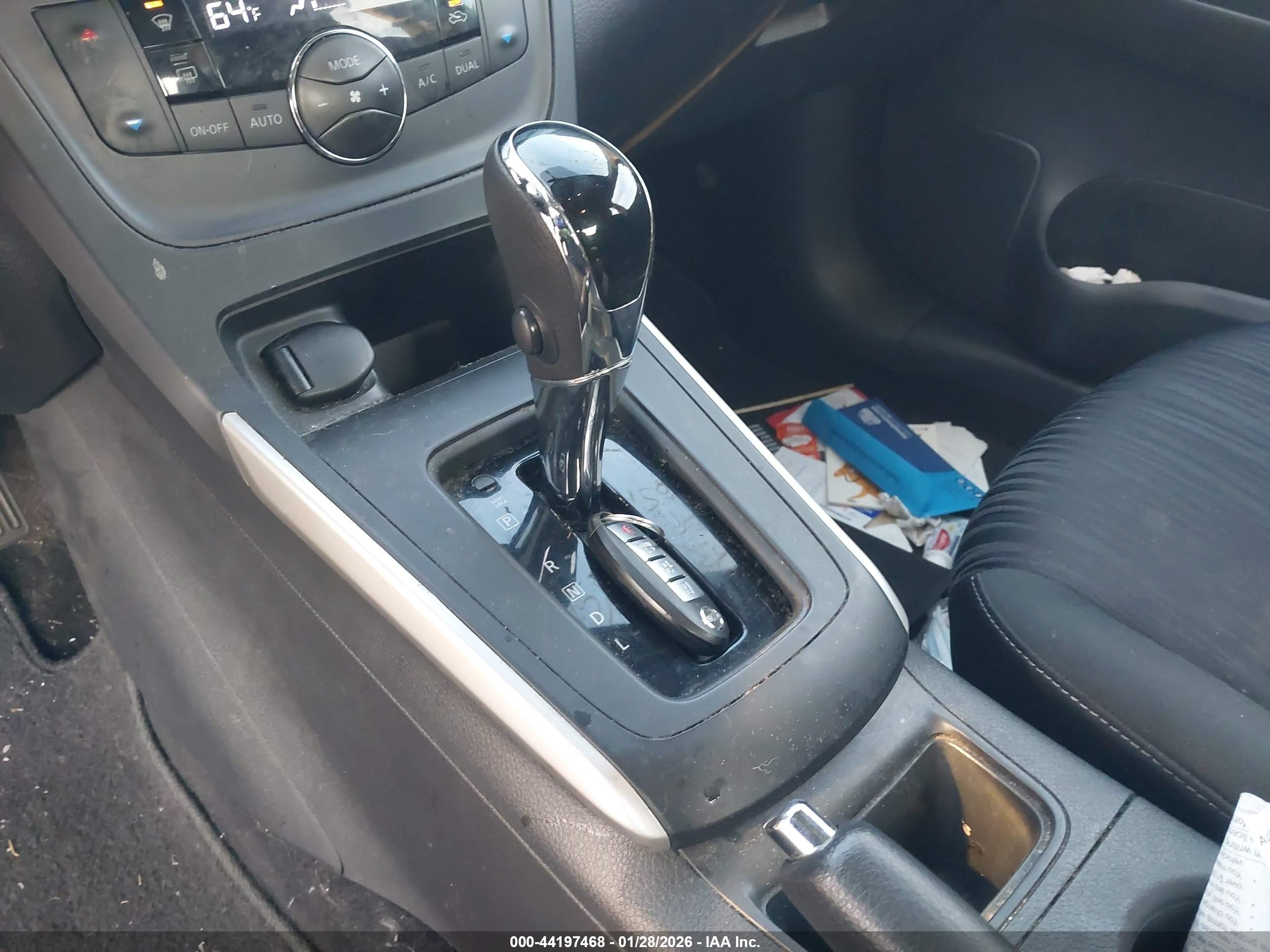 NISSAN SENTRA image 11