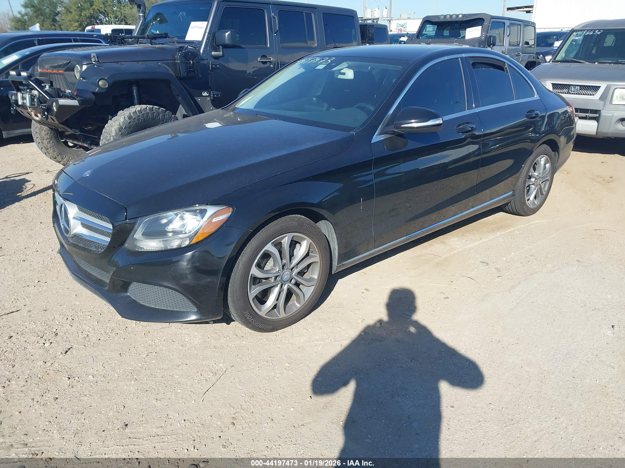 MERCEDES-BENZ C image 2