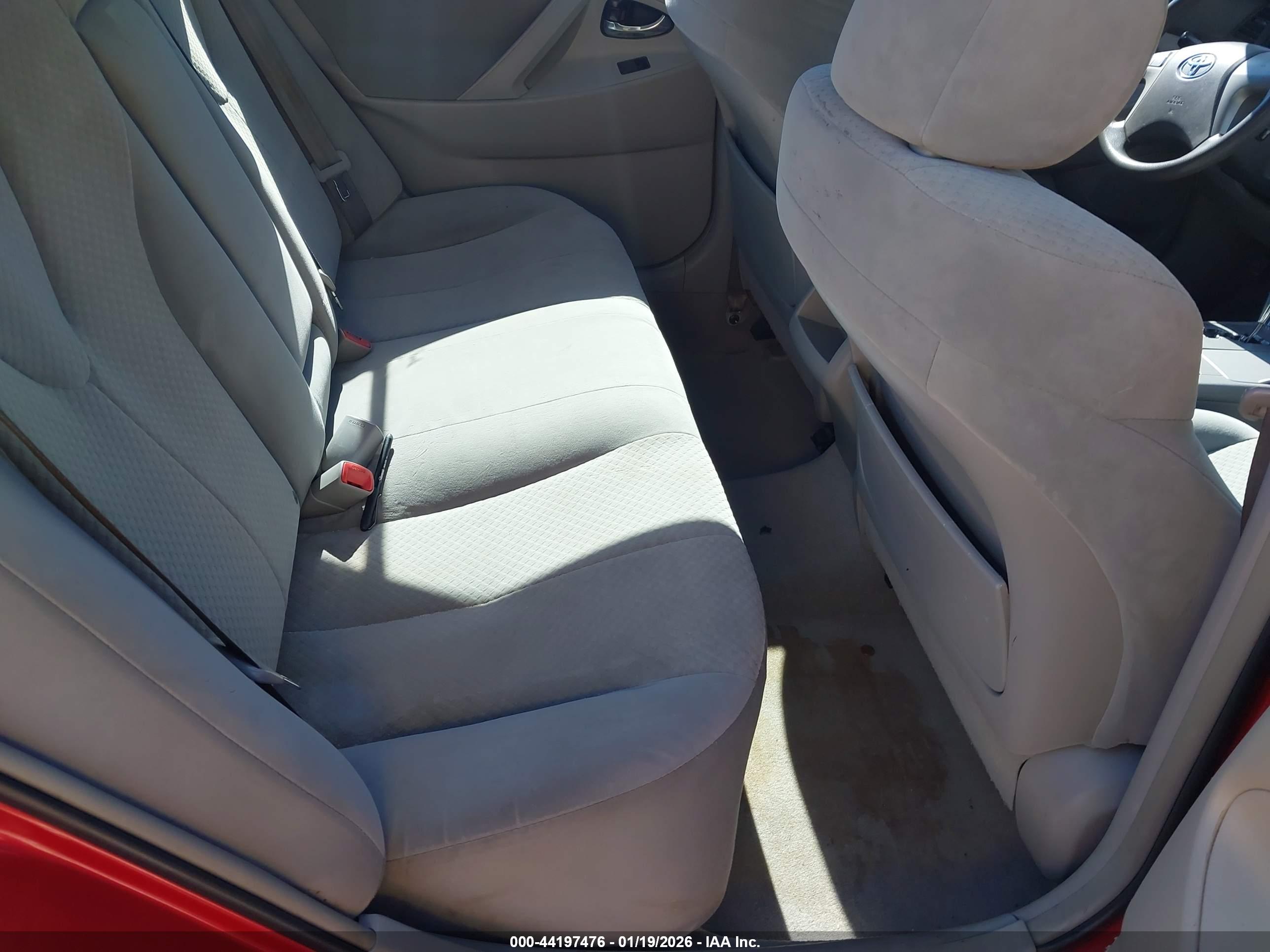 TOYOTA CAMRY image 8