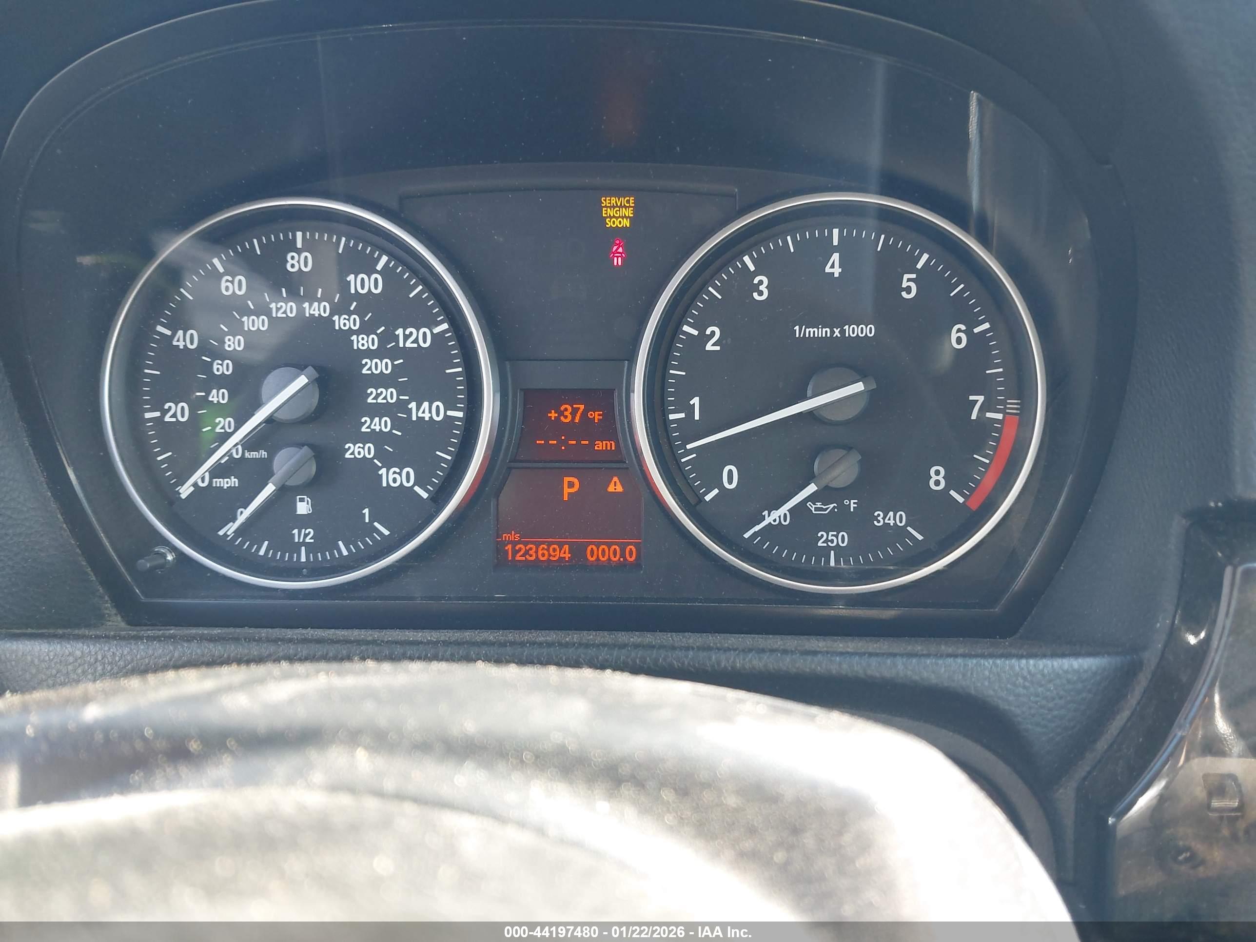 BMW 328I image 7