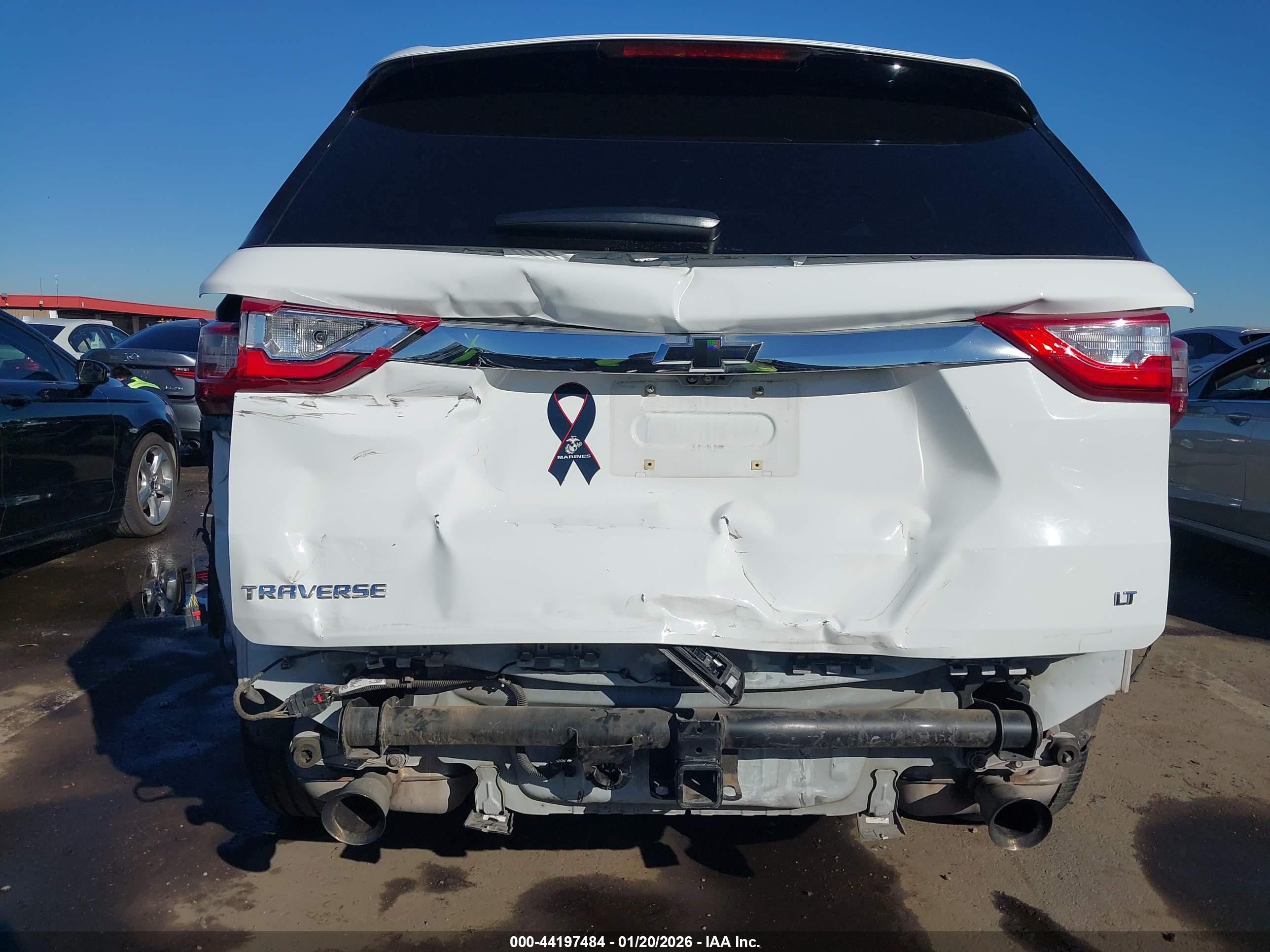 CHEVROLET TRAVERSE image 6