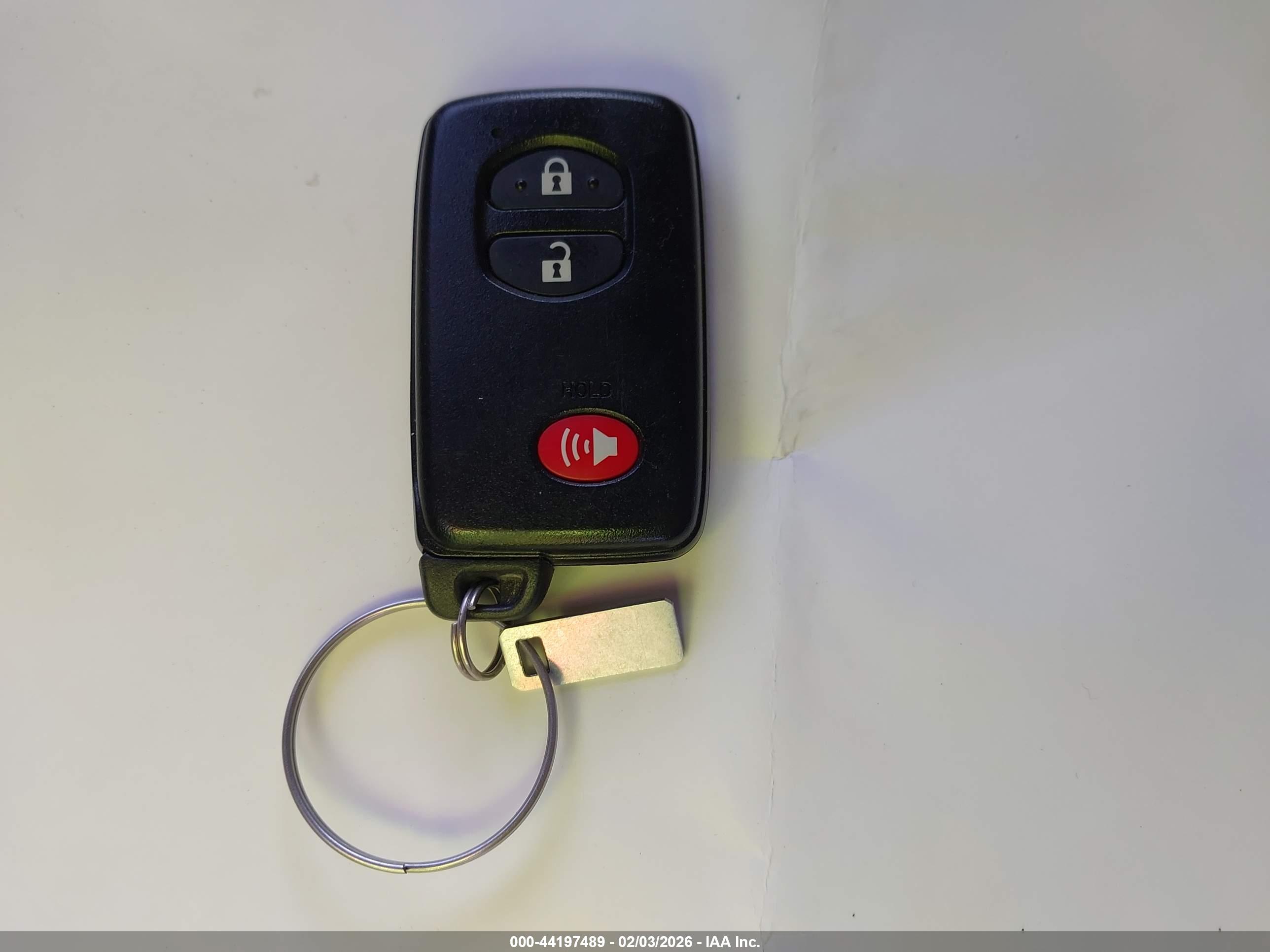 TOYOTA RAV4 image 11