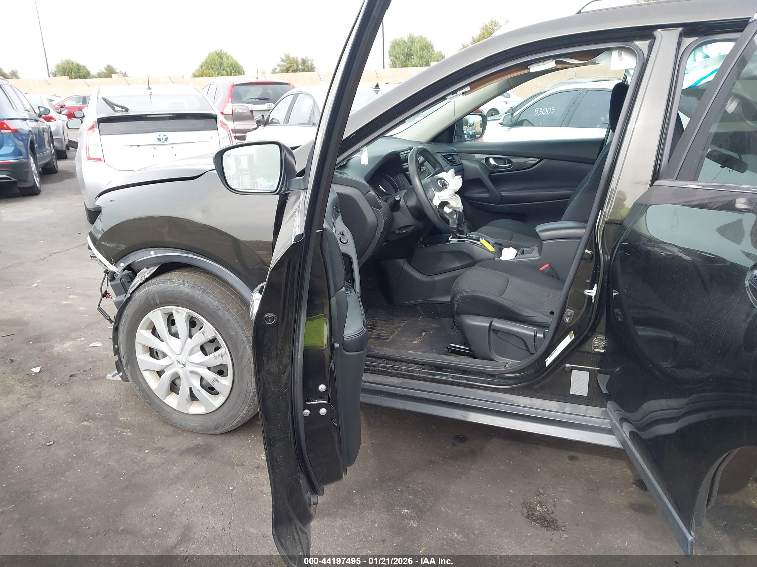 NISSAN ROGUE image 5
