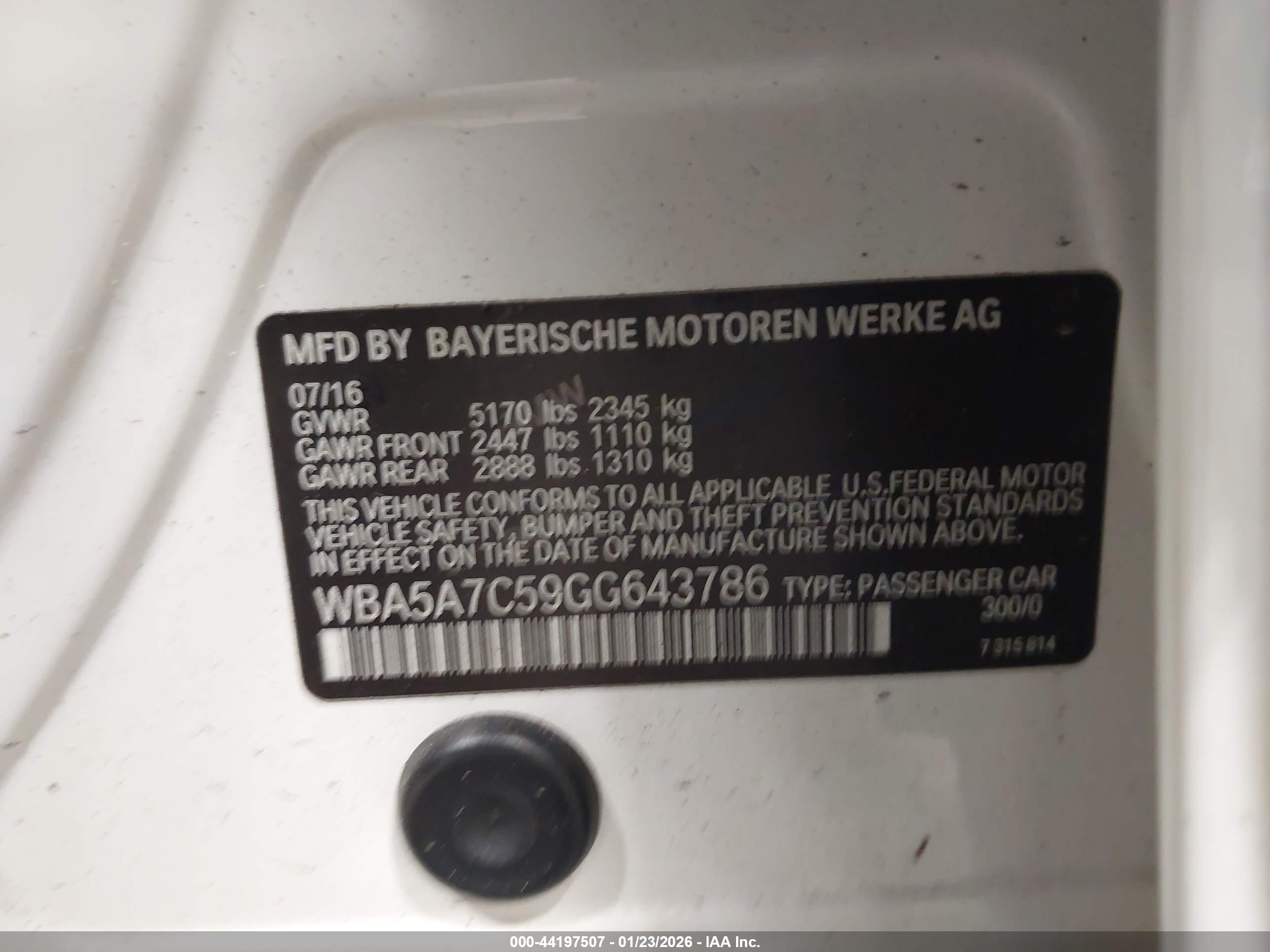 BMW 528I image 9