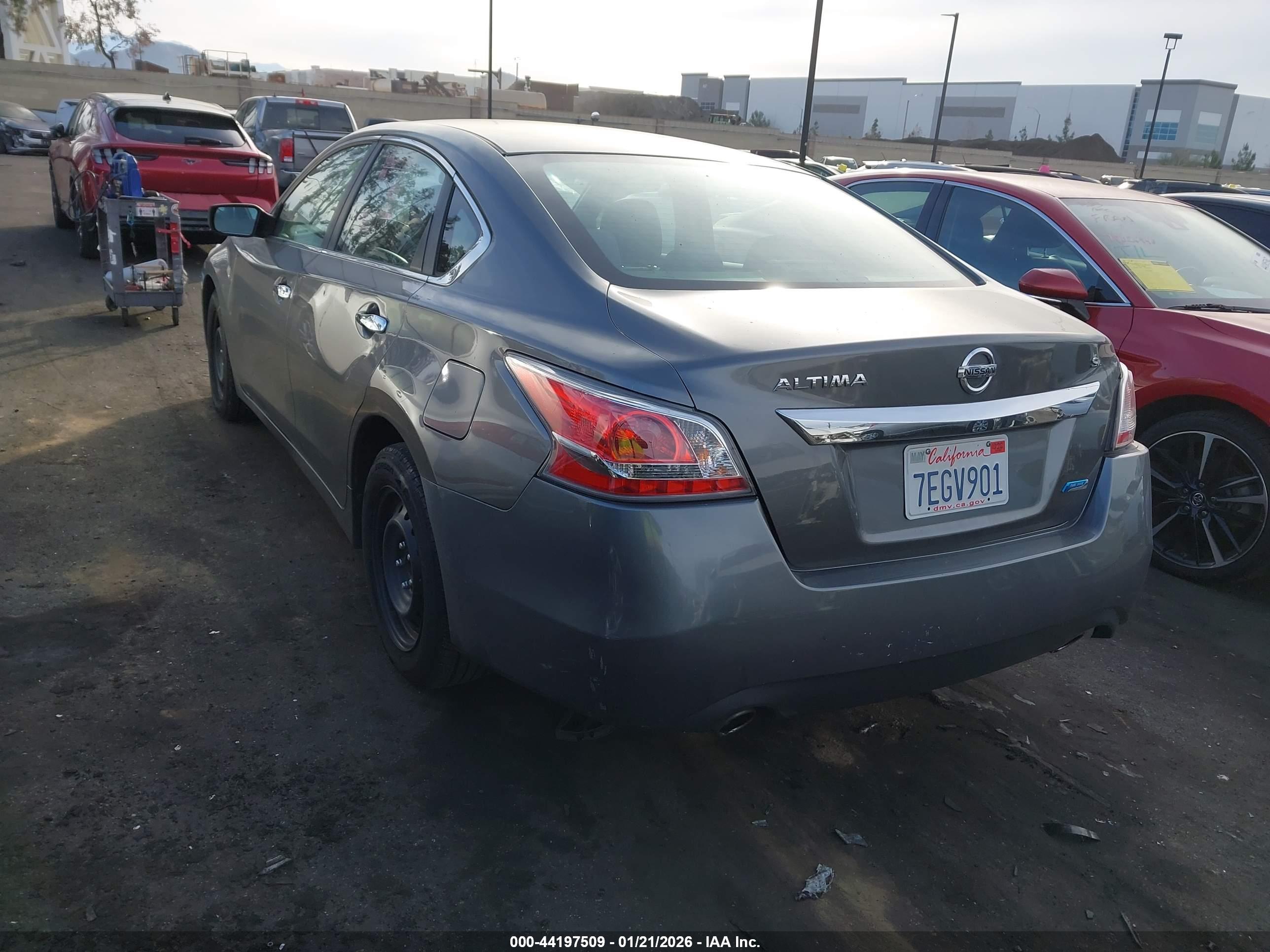 NISSAN ALTIMA image 3