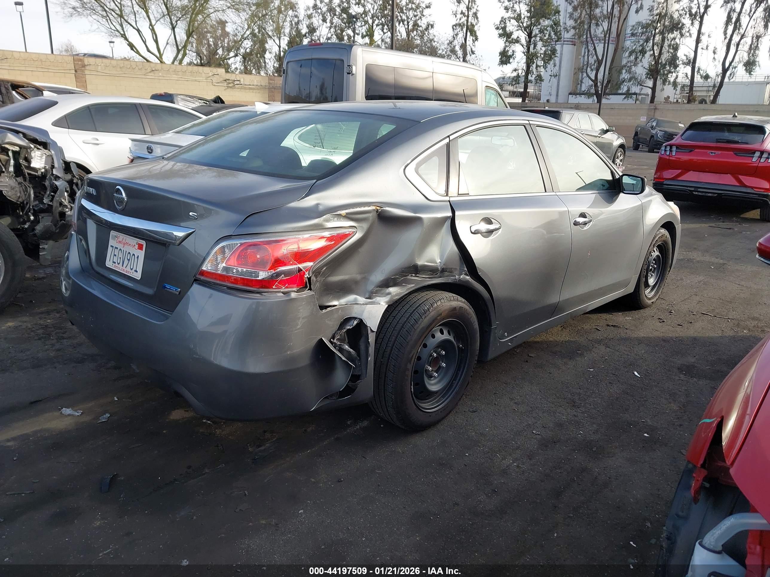 NISSAN ALTIMA image 4