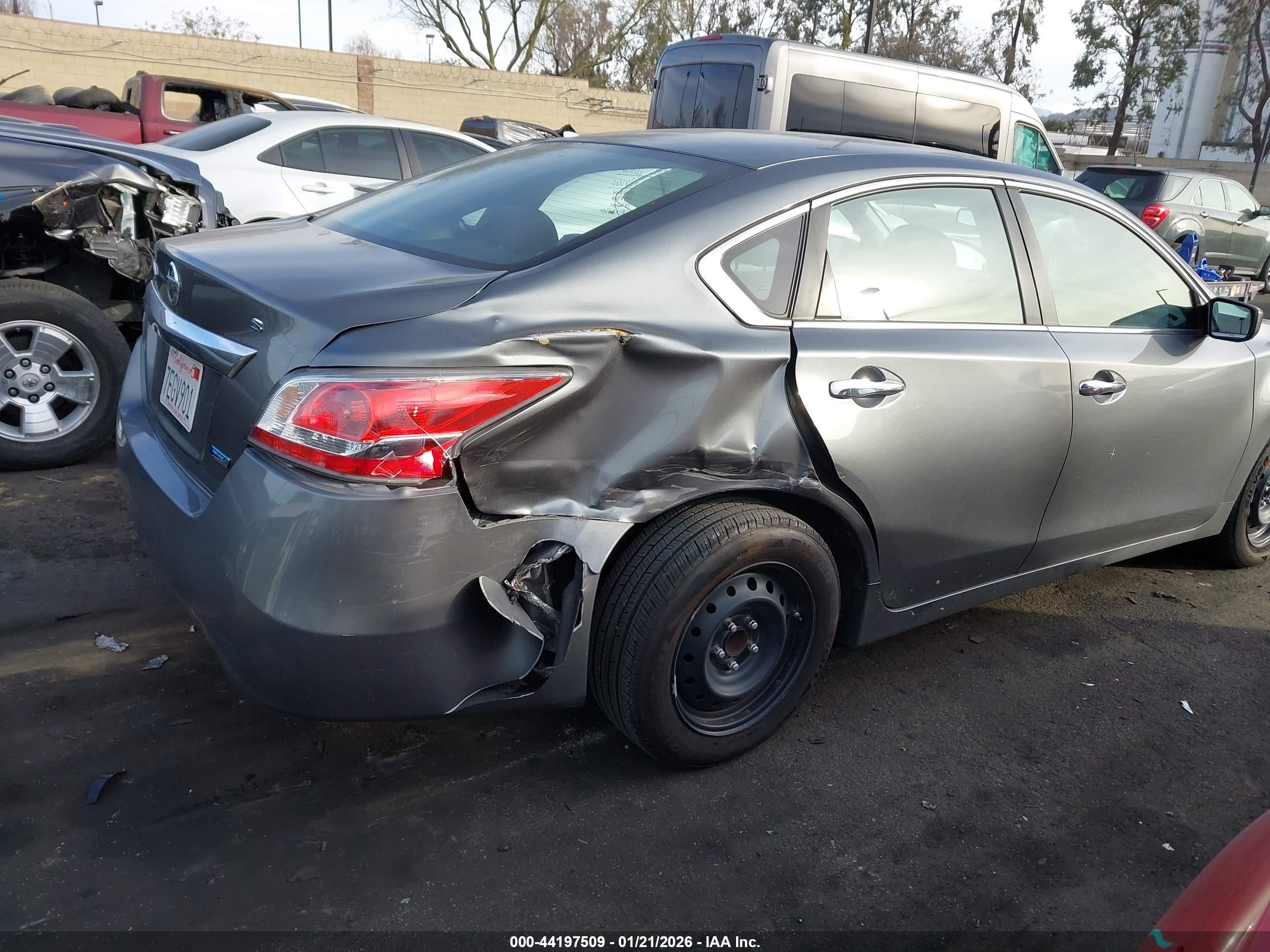 NISSAN ALTIMA image 6