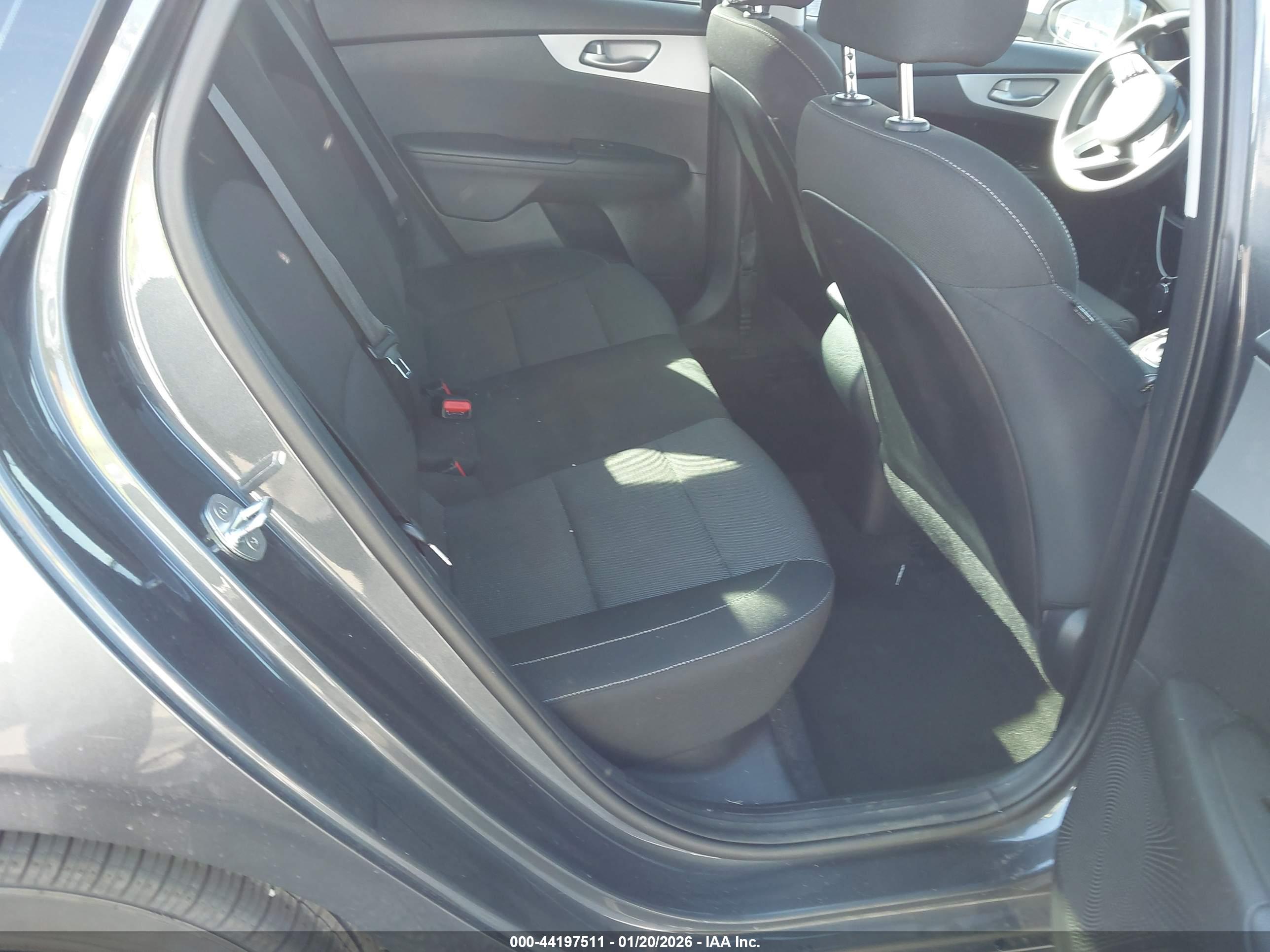 KIA FORTE image 8