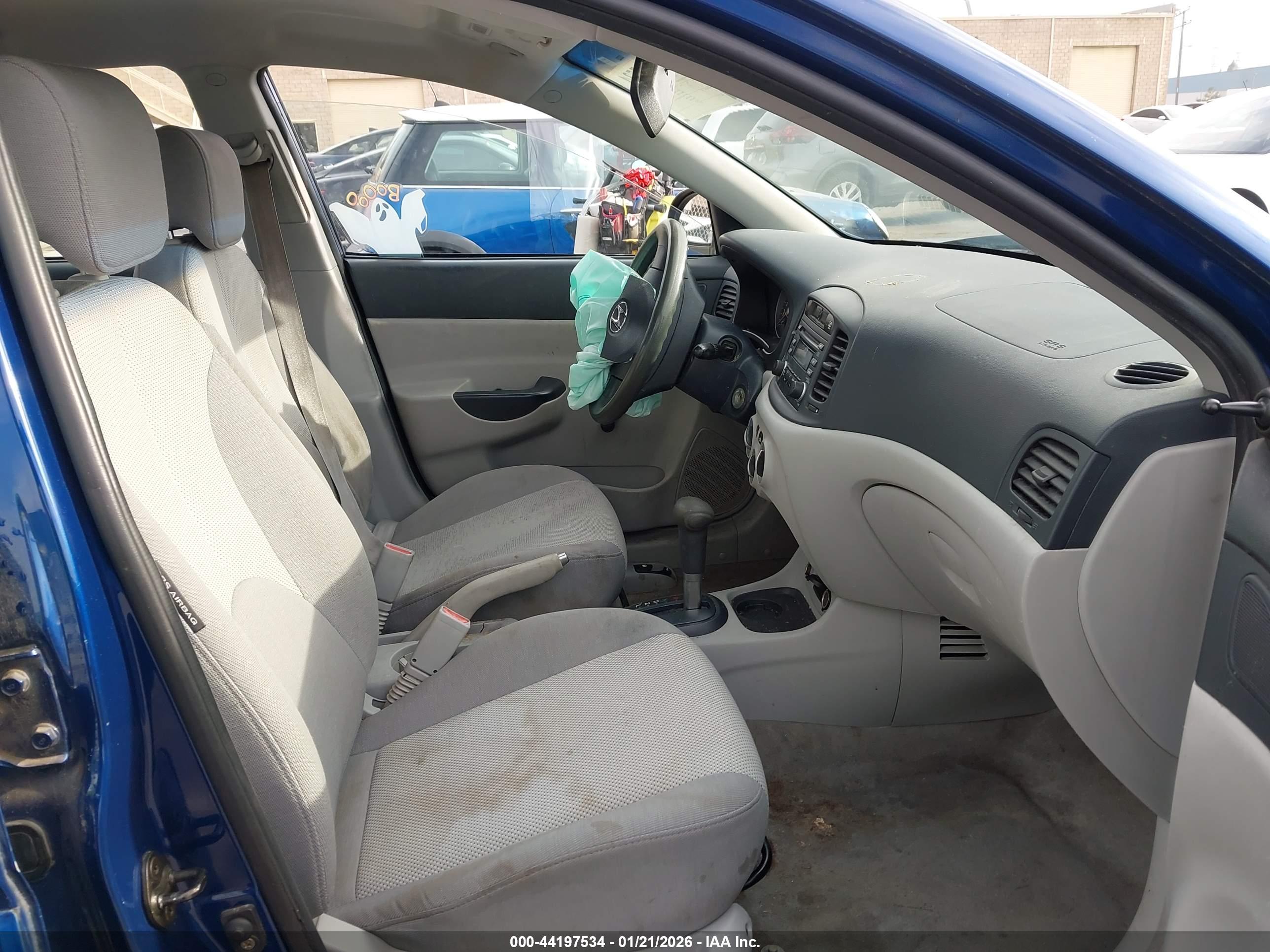 HYUNDAI ACCENT image 5