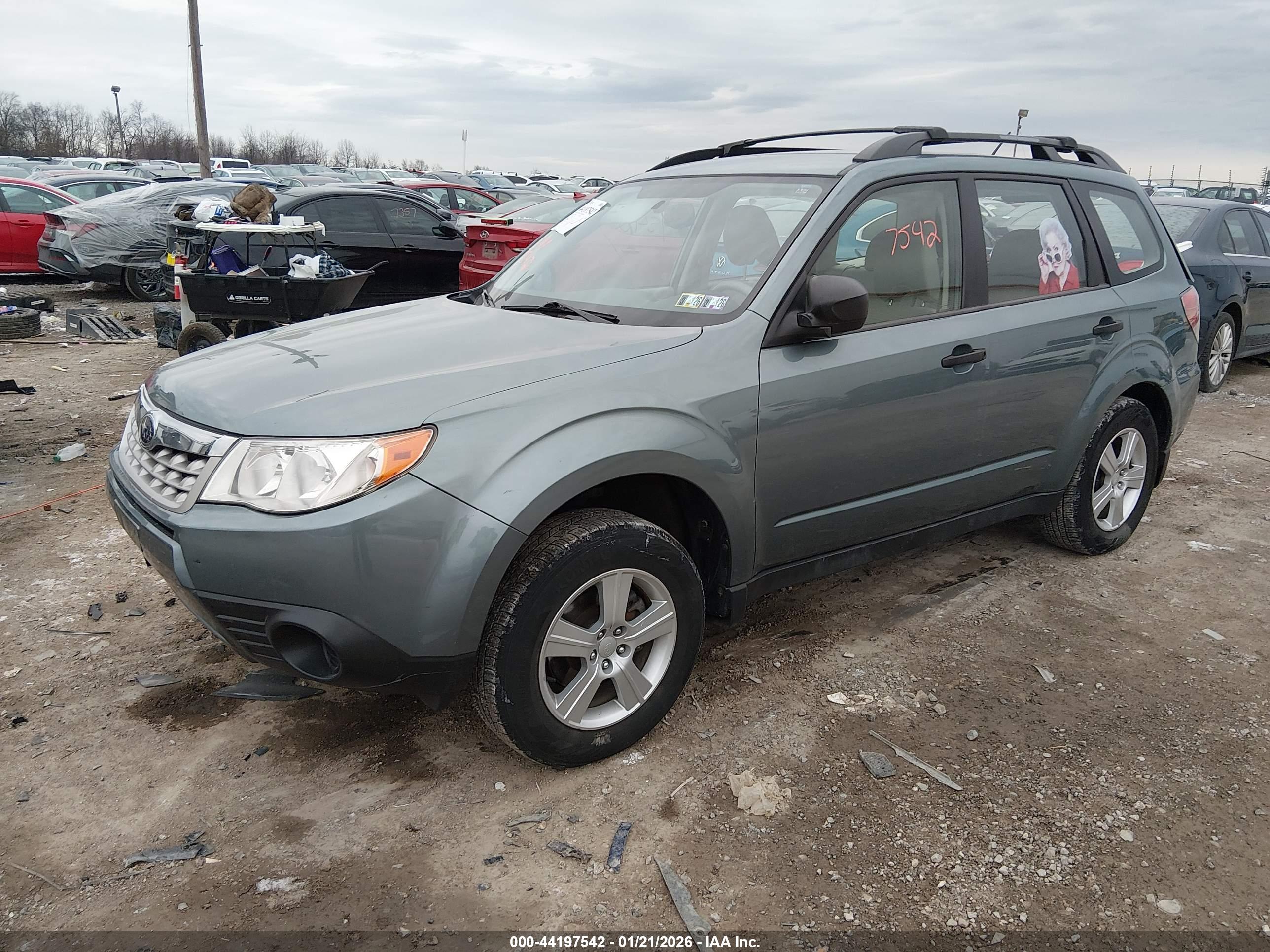 SUBARU FORESTER image 2