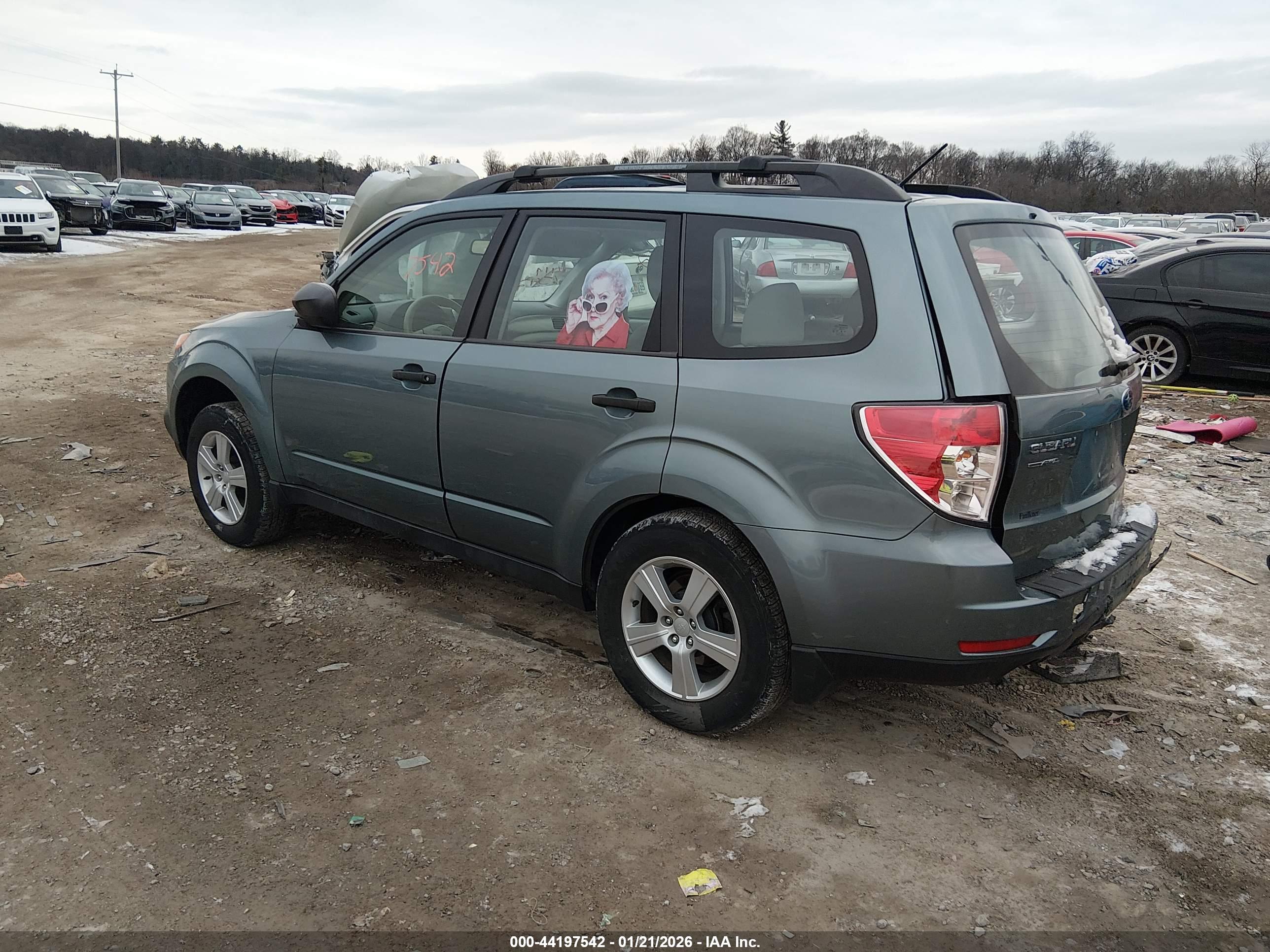 SUBARU FORESTER image 3