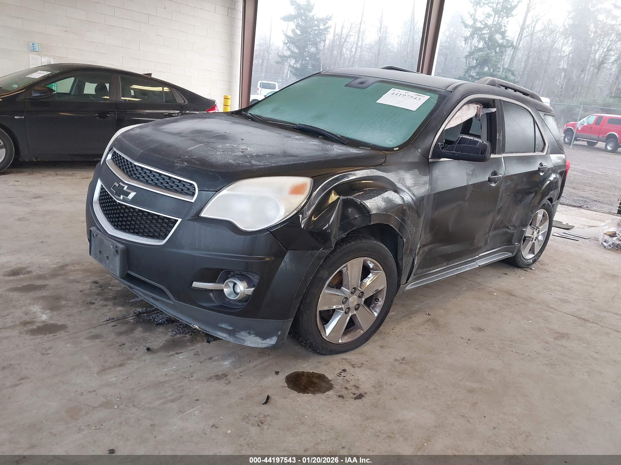 CHEVROLET EQUINOX image 2