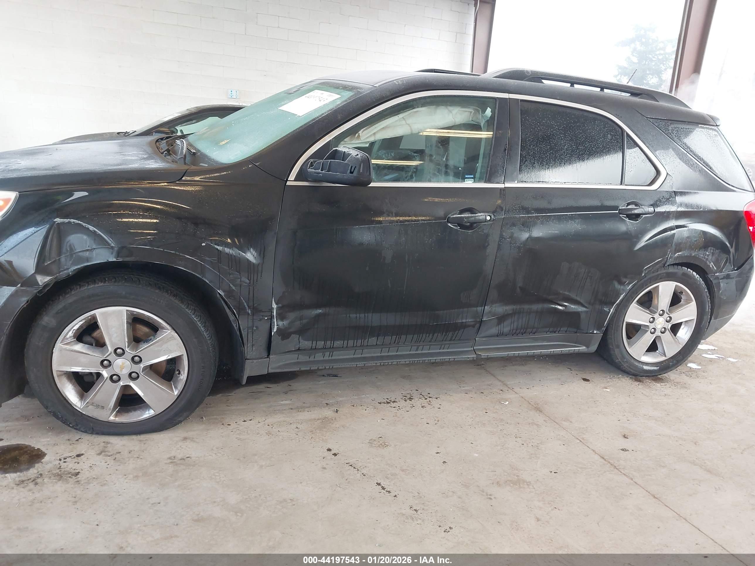 CHEVROLET EQUINOX image 6
