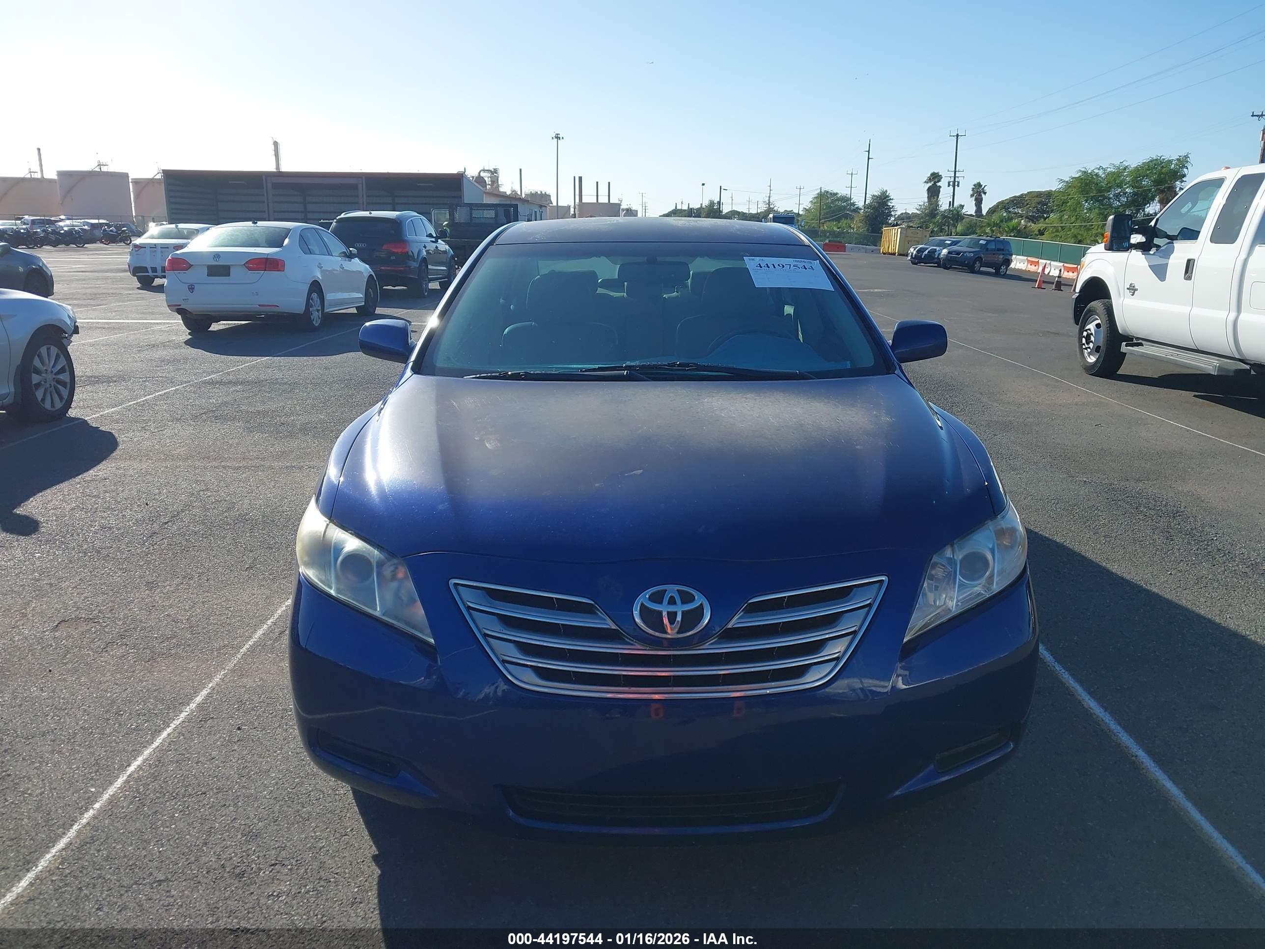 TOYOTA CAMRY image 6
