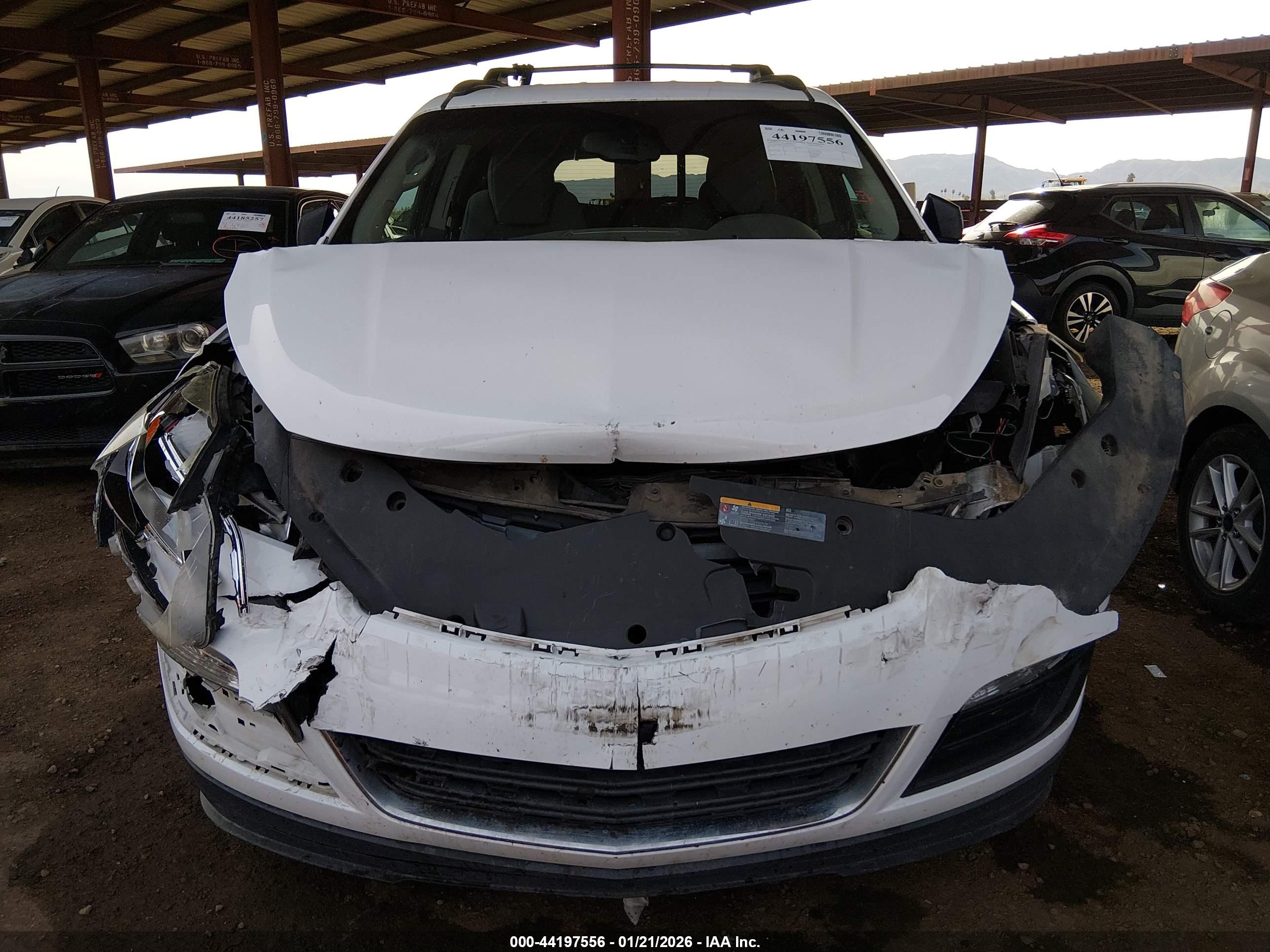 CHEVROLET TRAVERSE image 6
