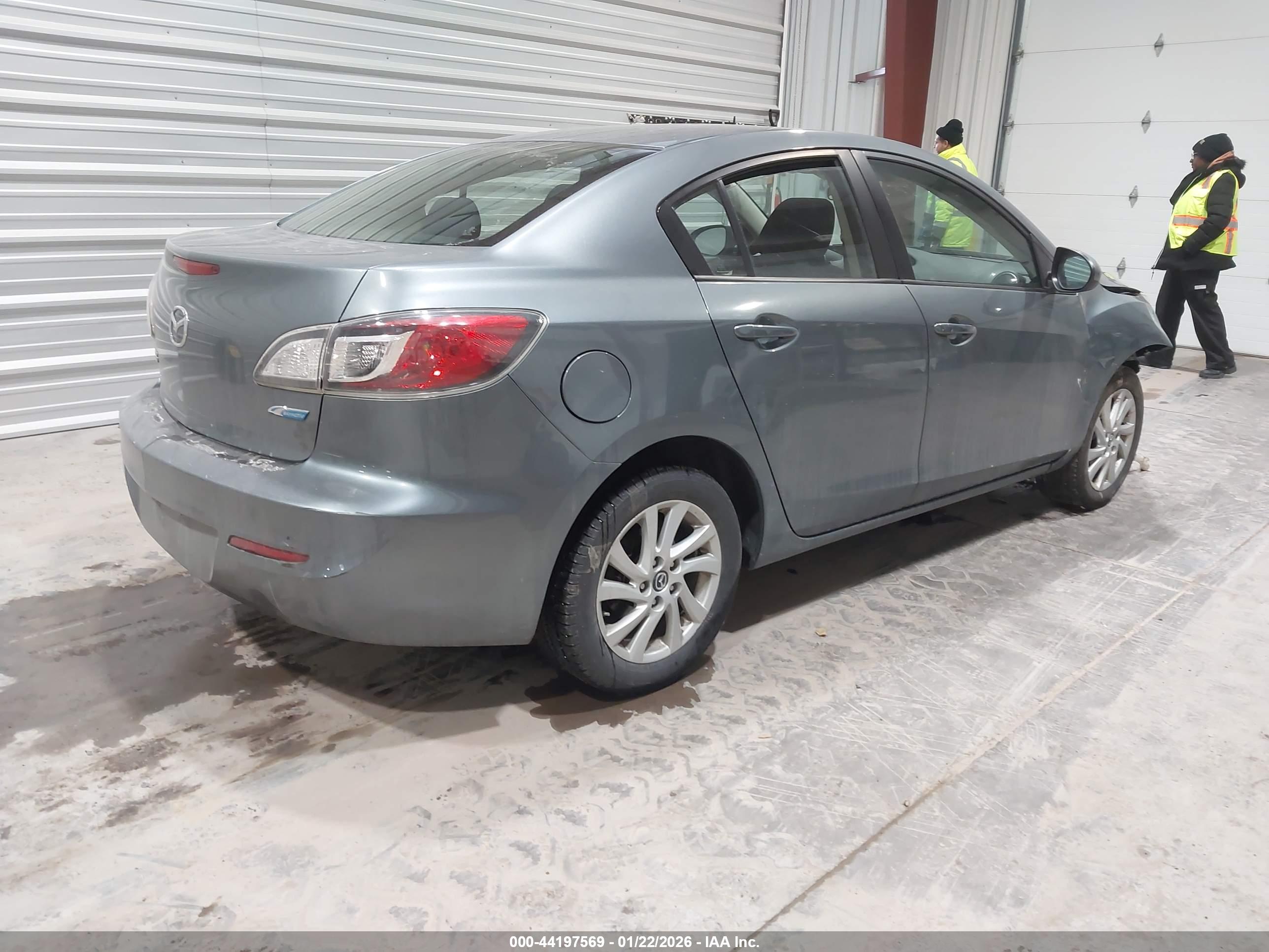 MAZDA MAZDA3 image 4