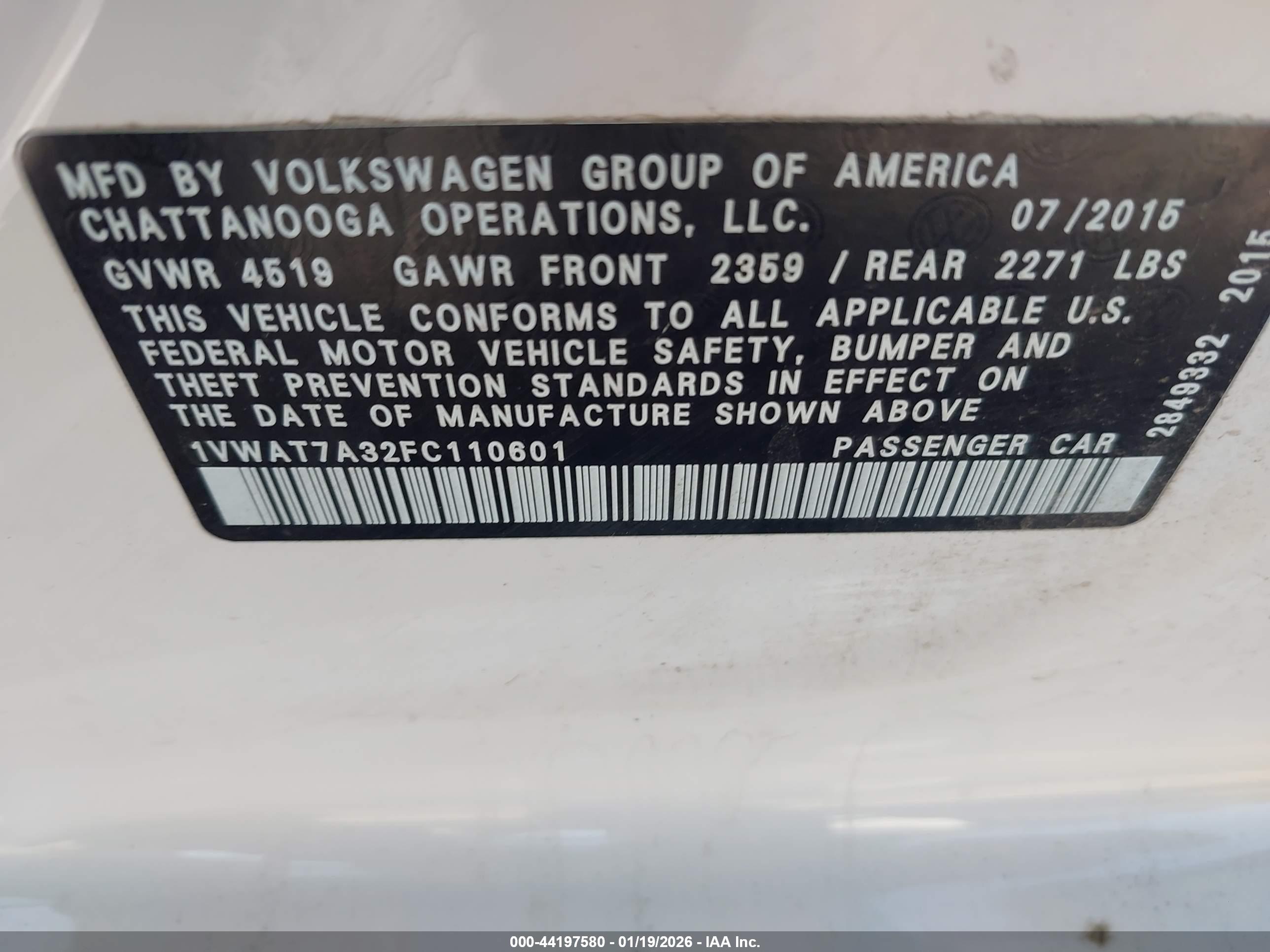 VOLKSWAGEN PASSAT image 9