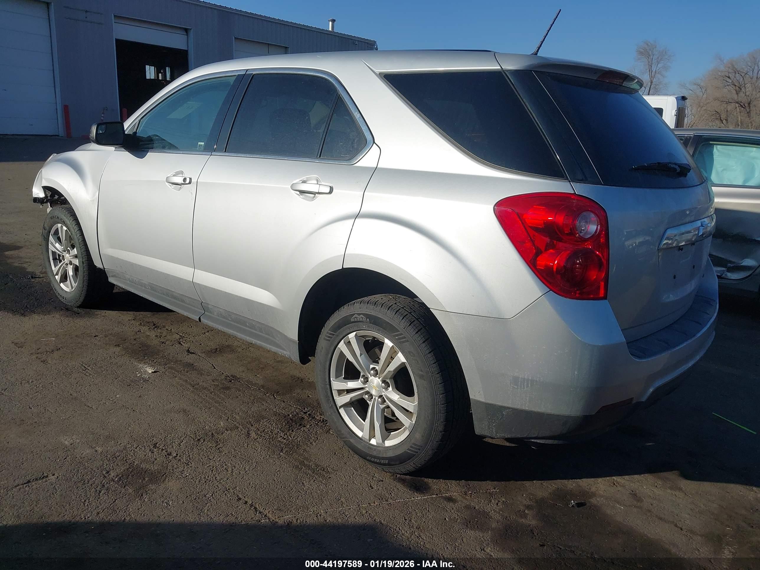 CHEVROLET EQUINOX image 3