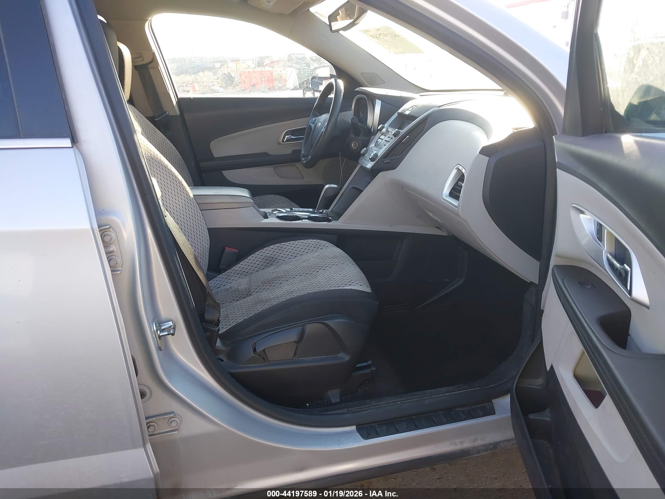 CHEVROLET EQUINOX image 5
