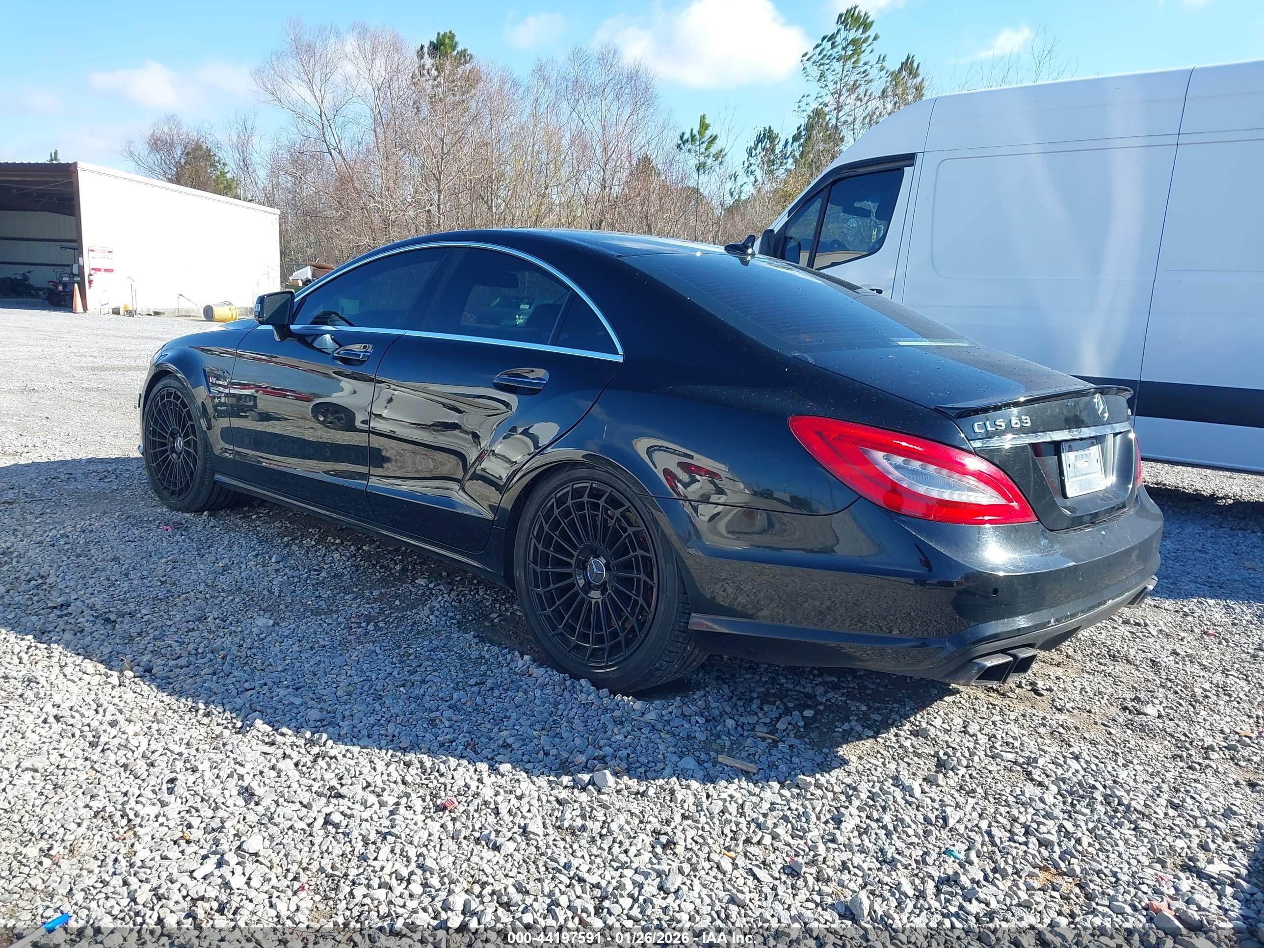 MERCEDES-BENZ CLS image 3