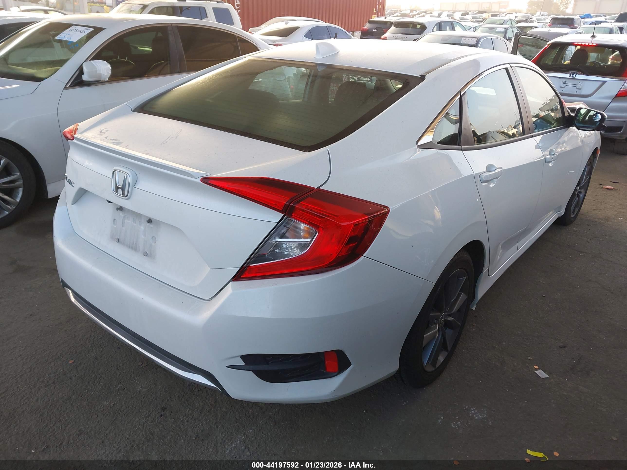 HONDA CIVIC image 4