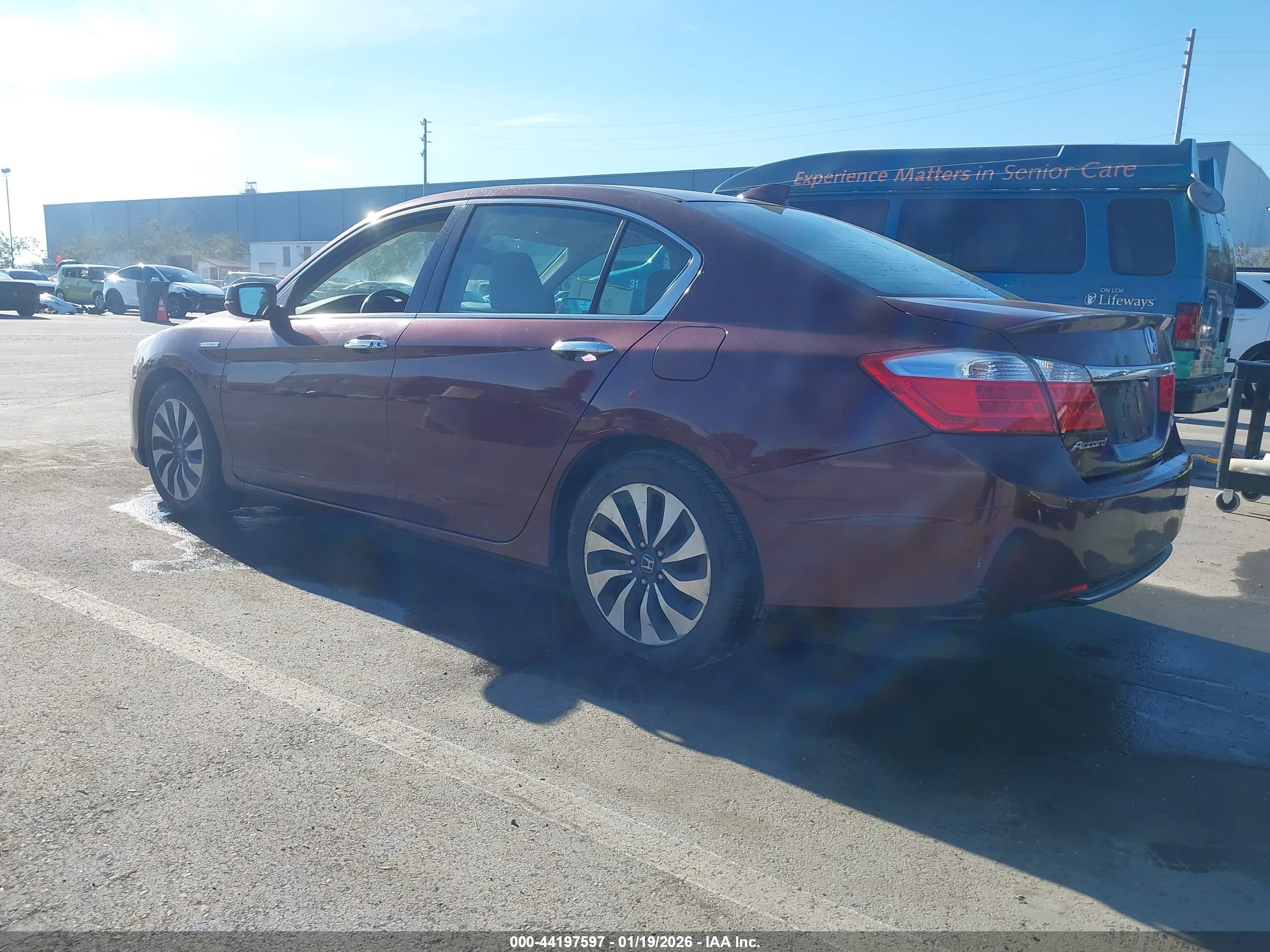 HONDA ACCORD image 3