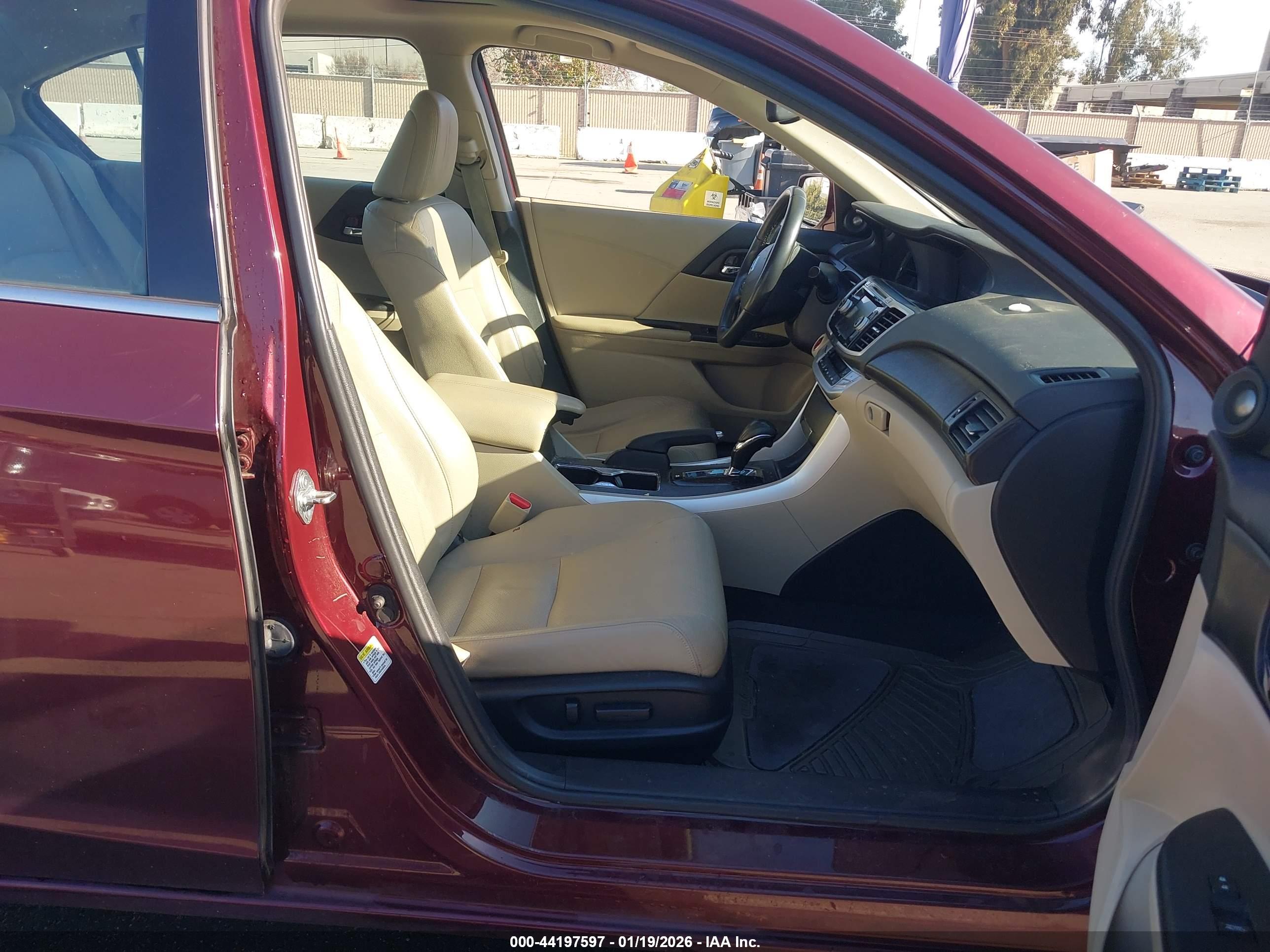 HONDA ACCORD image 5
