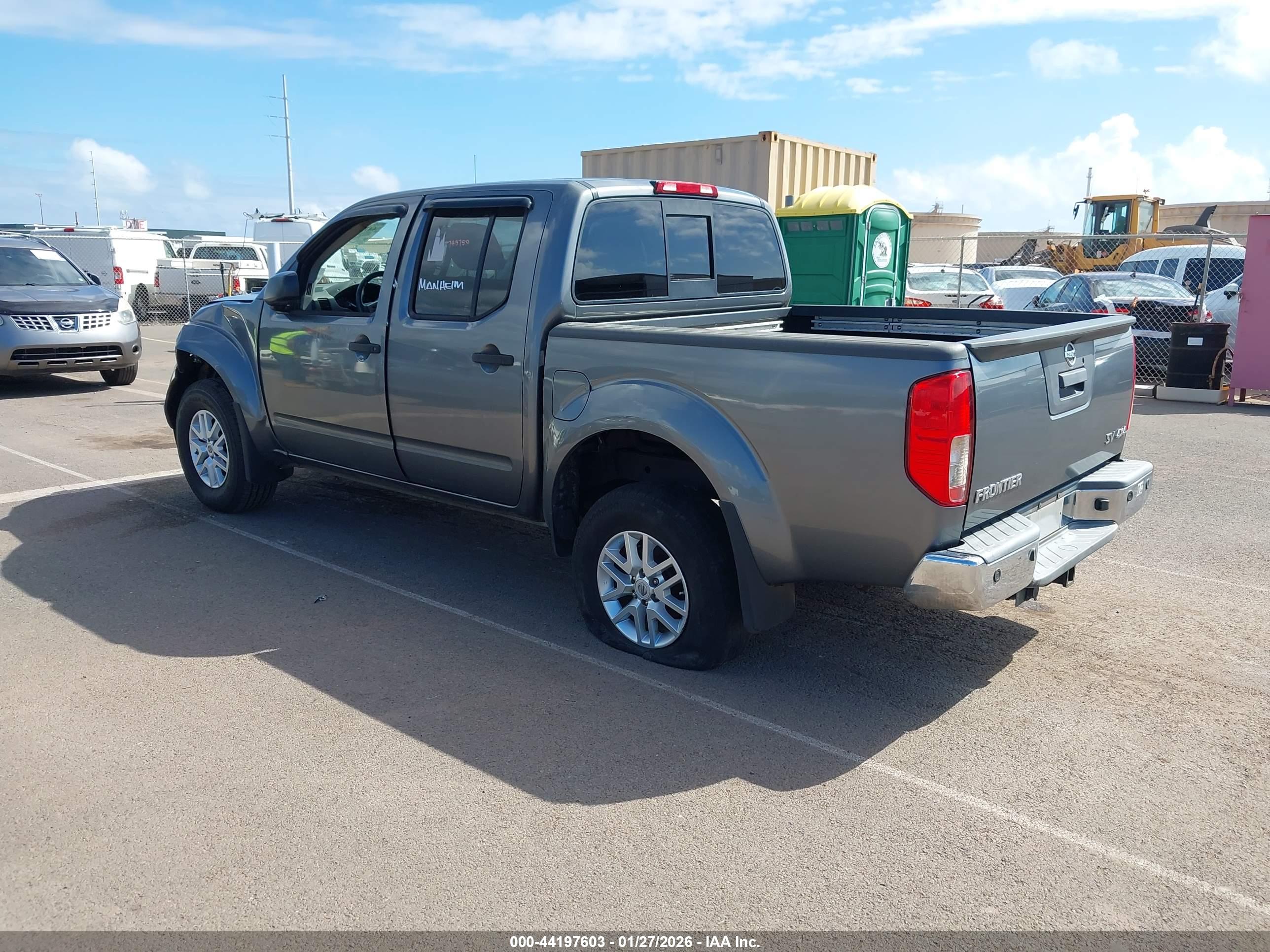 NISSAN FRONTIER image 3