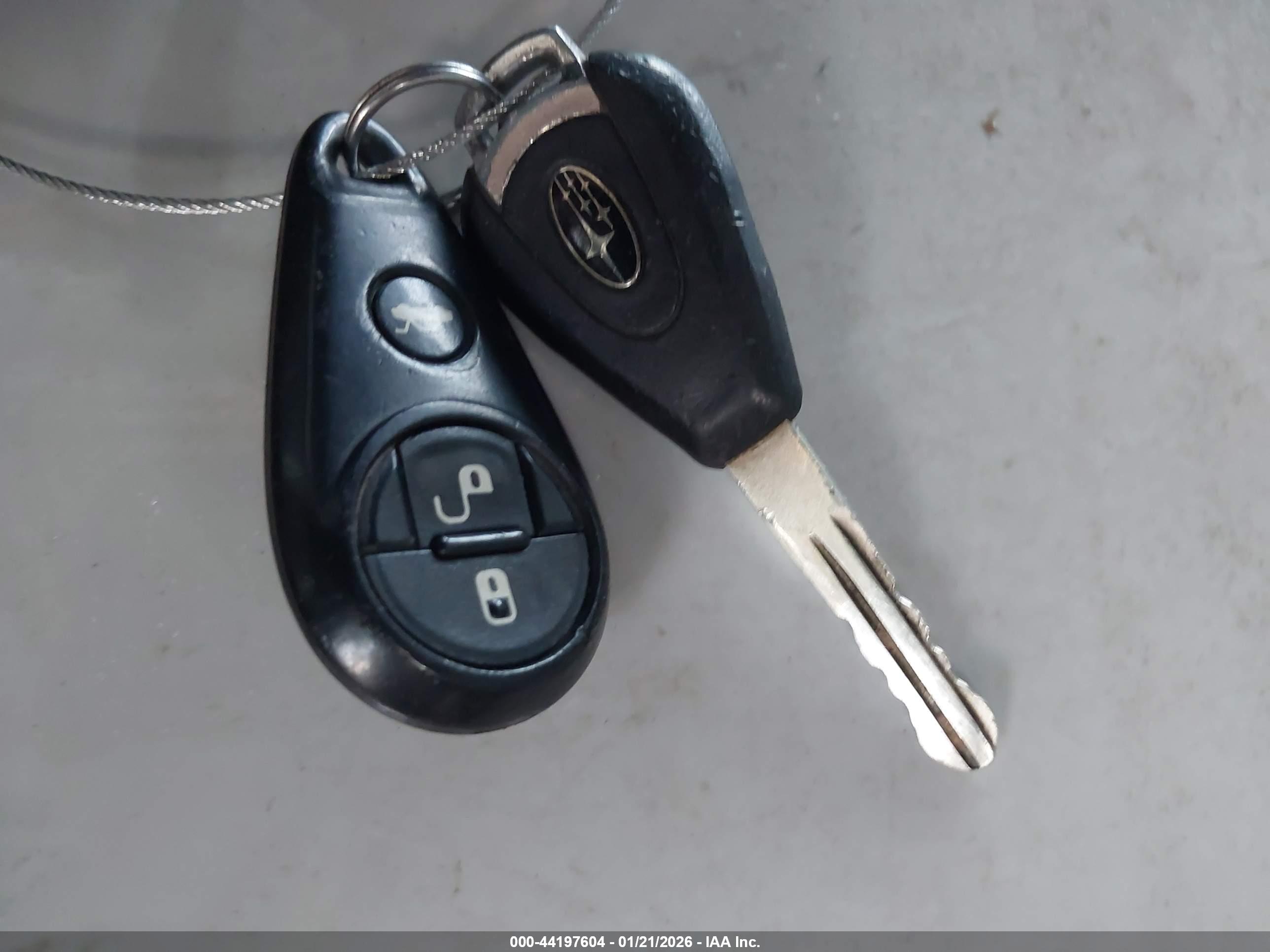 SUBARU OUTBACK image 11