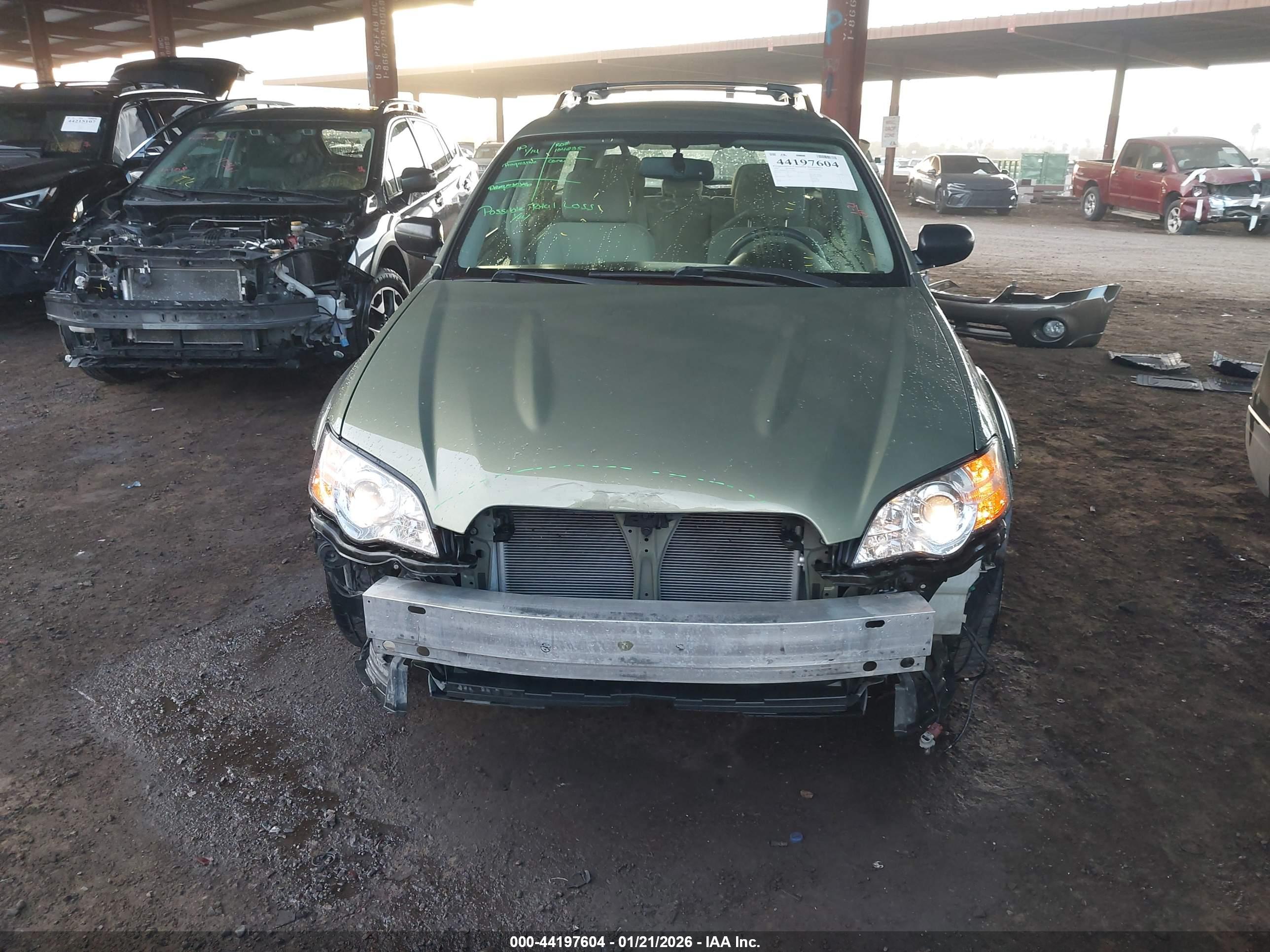 SUBARU OUTBACK image 6