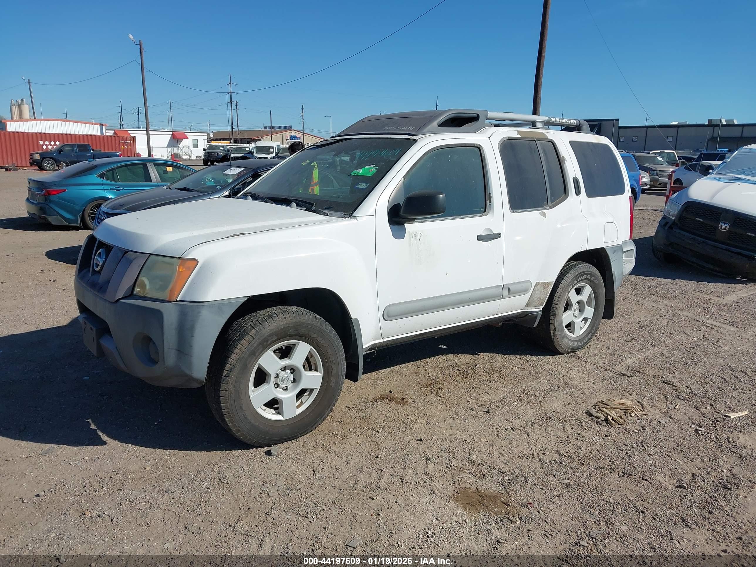 NISSAN XTERRA image 2