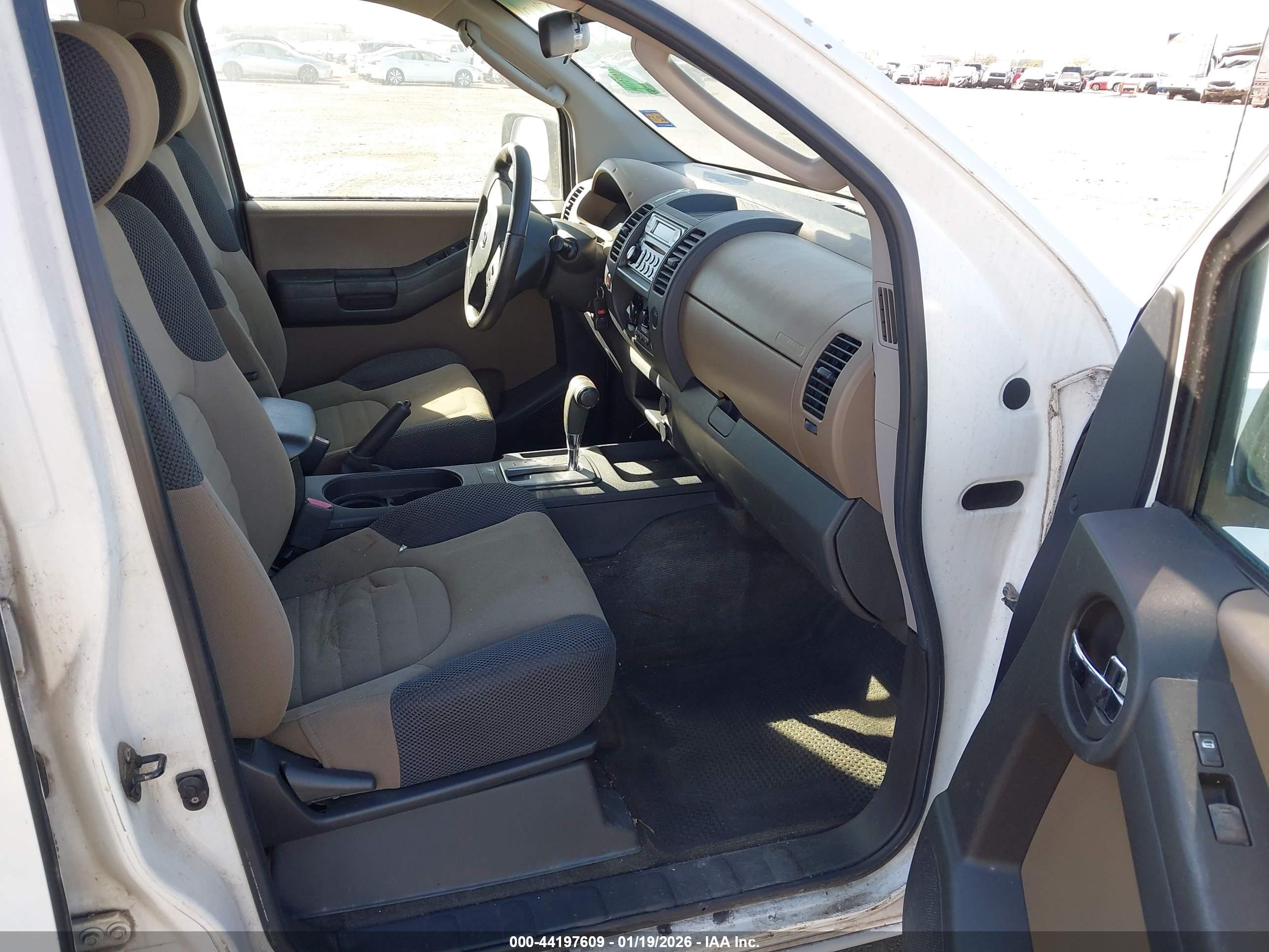 NISSAN XTERRA image 5