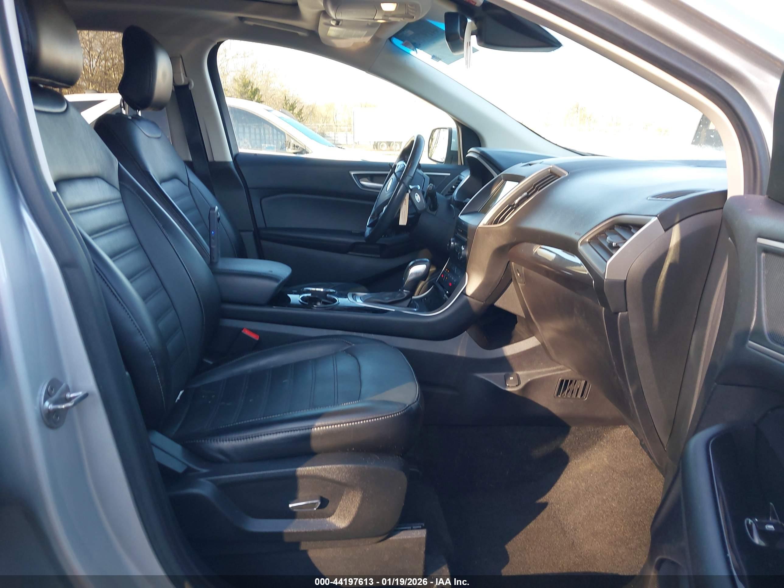 FORD EDGE image 5