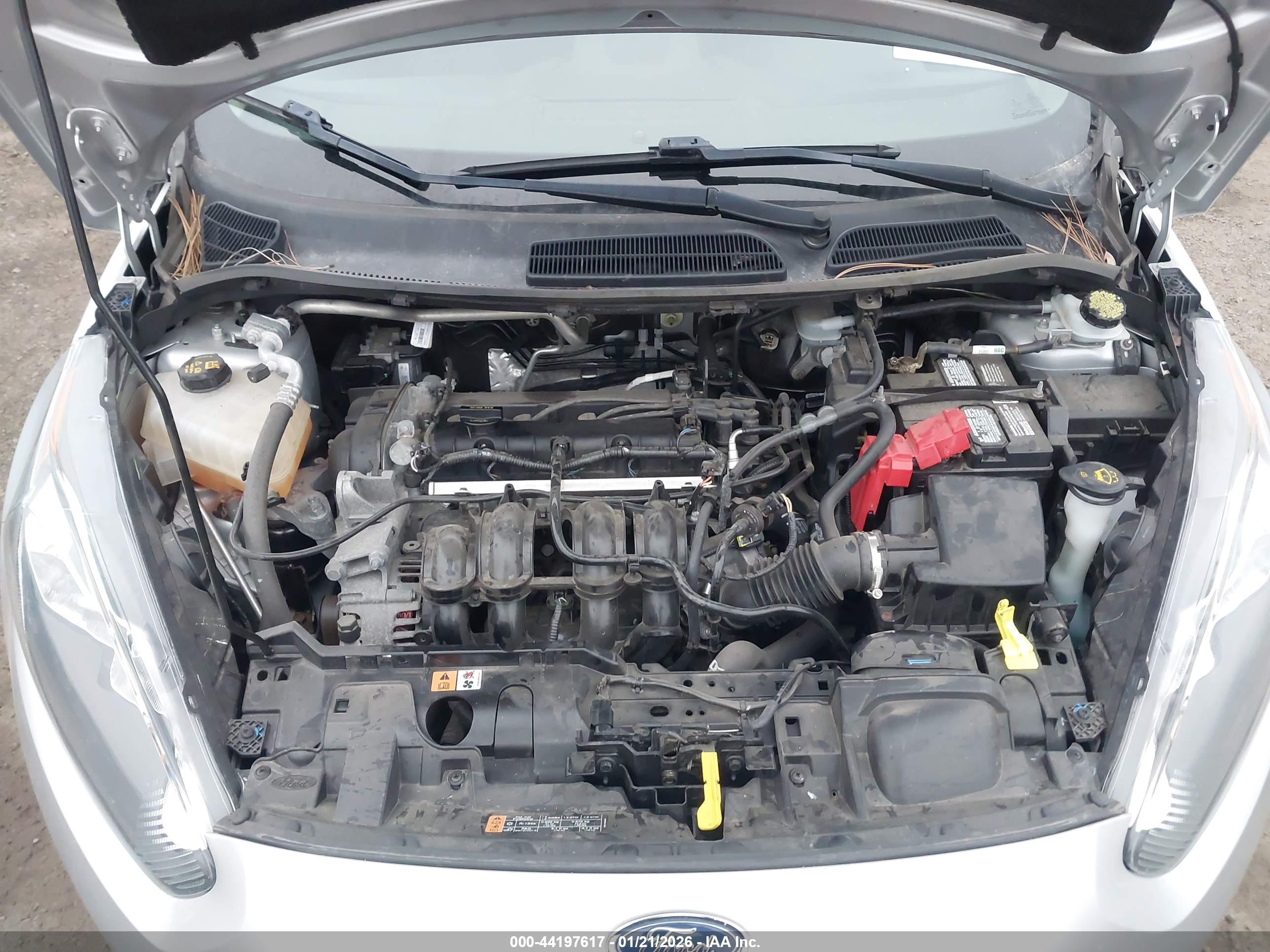 FORD FIESTA image 10
