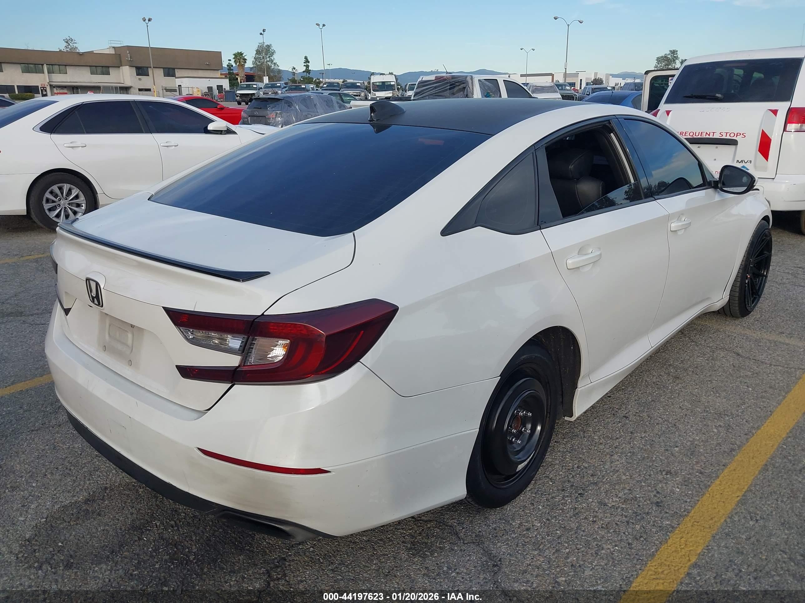 HONDA ACCORD image 4