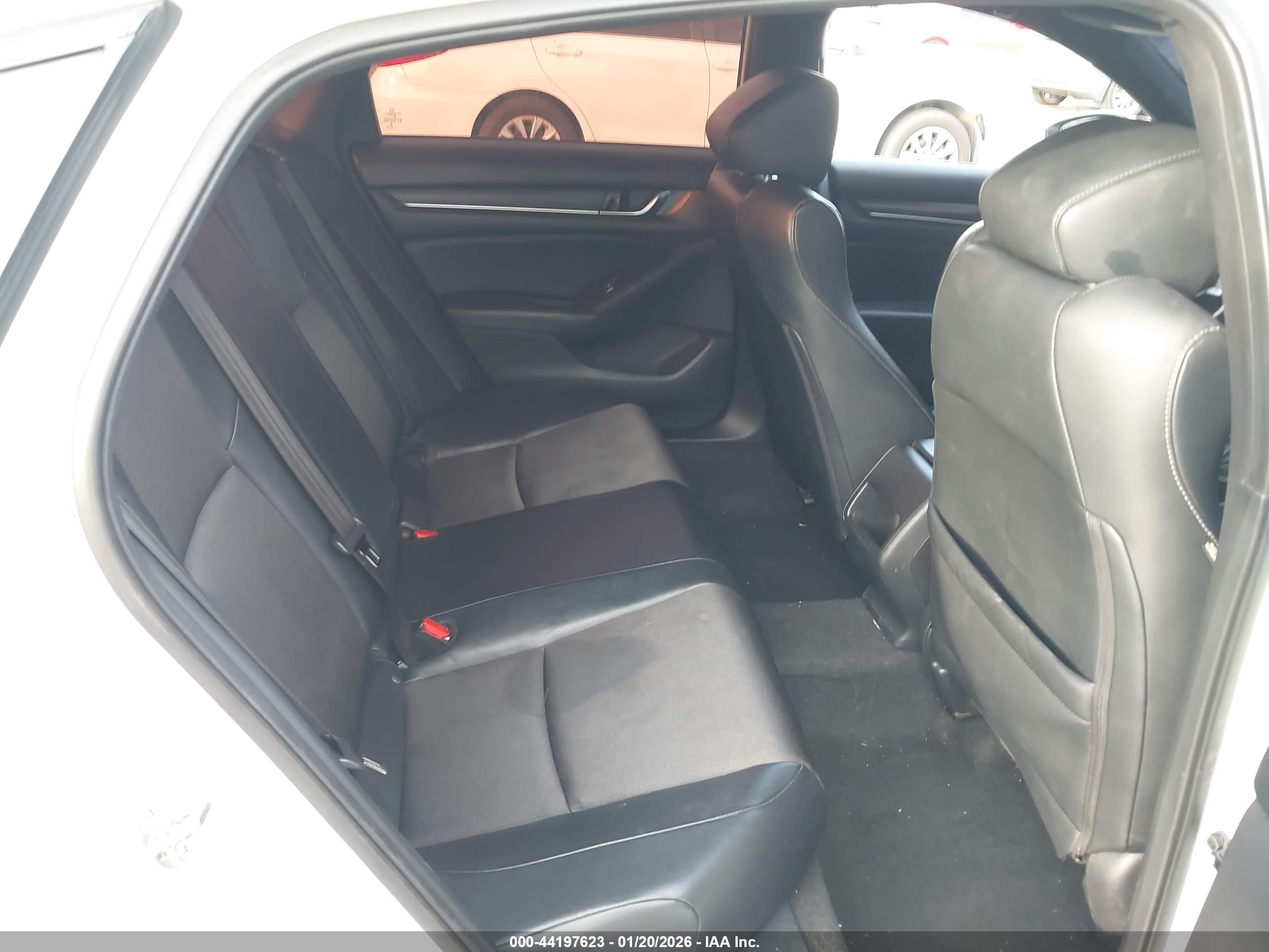 HONDA ACCORD image 8