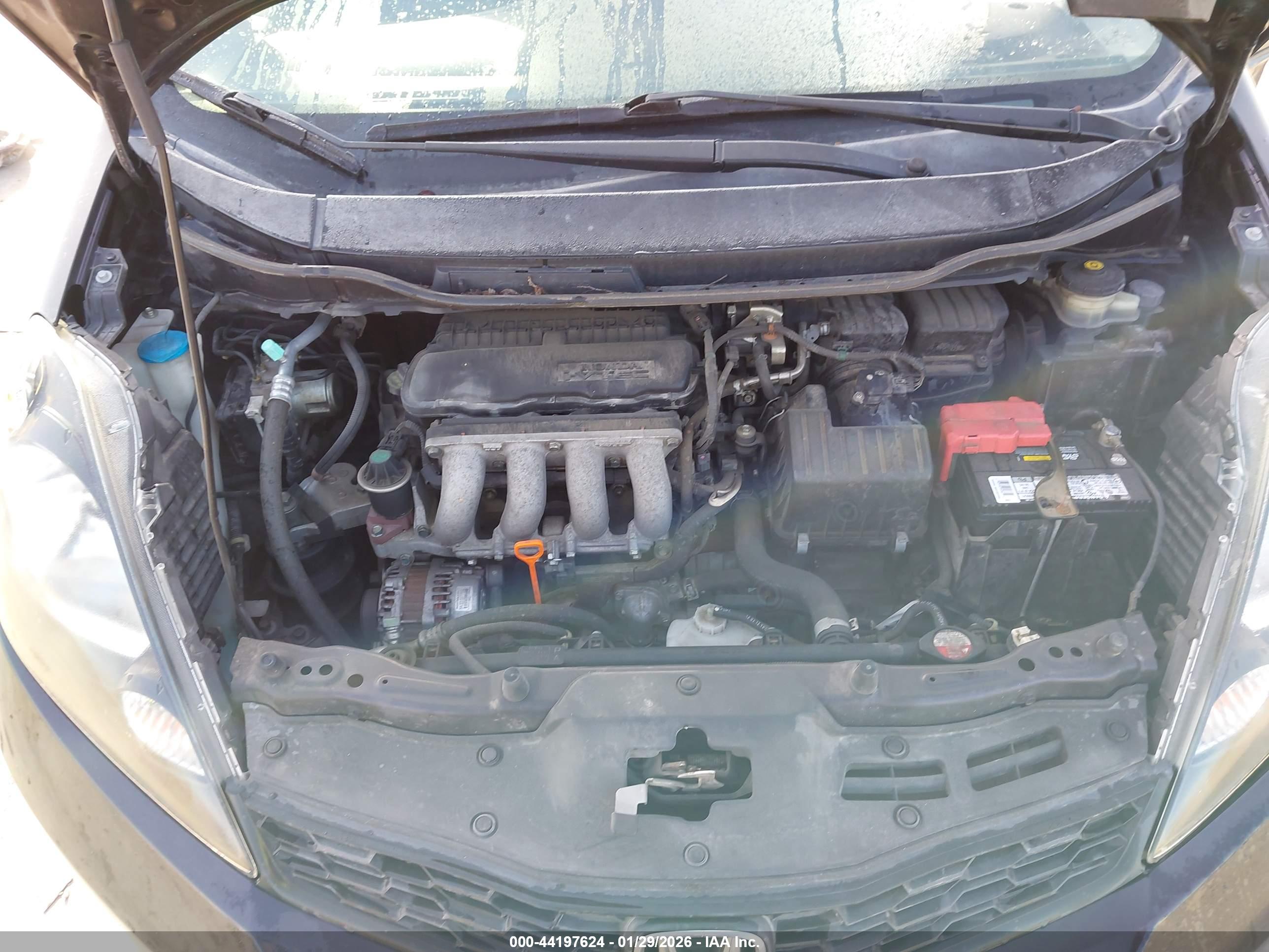 HONDA FIT image 10