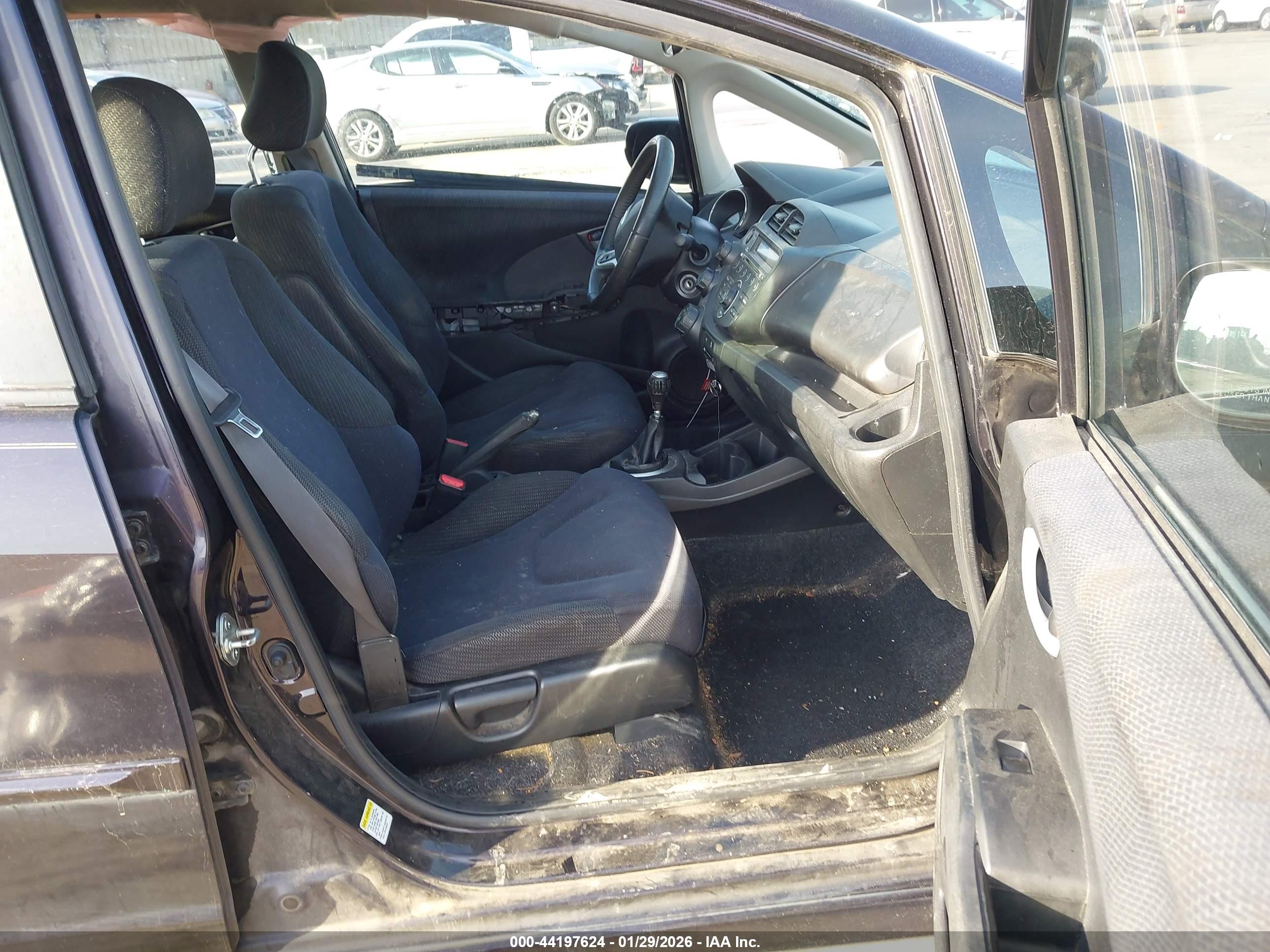 HONDA FIT image 5