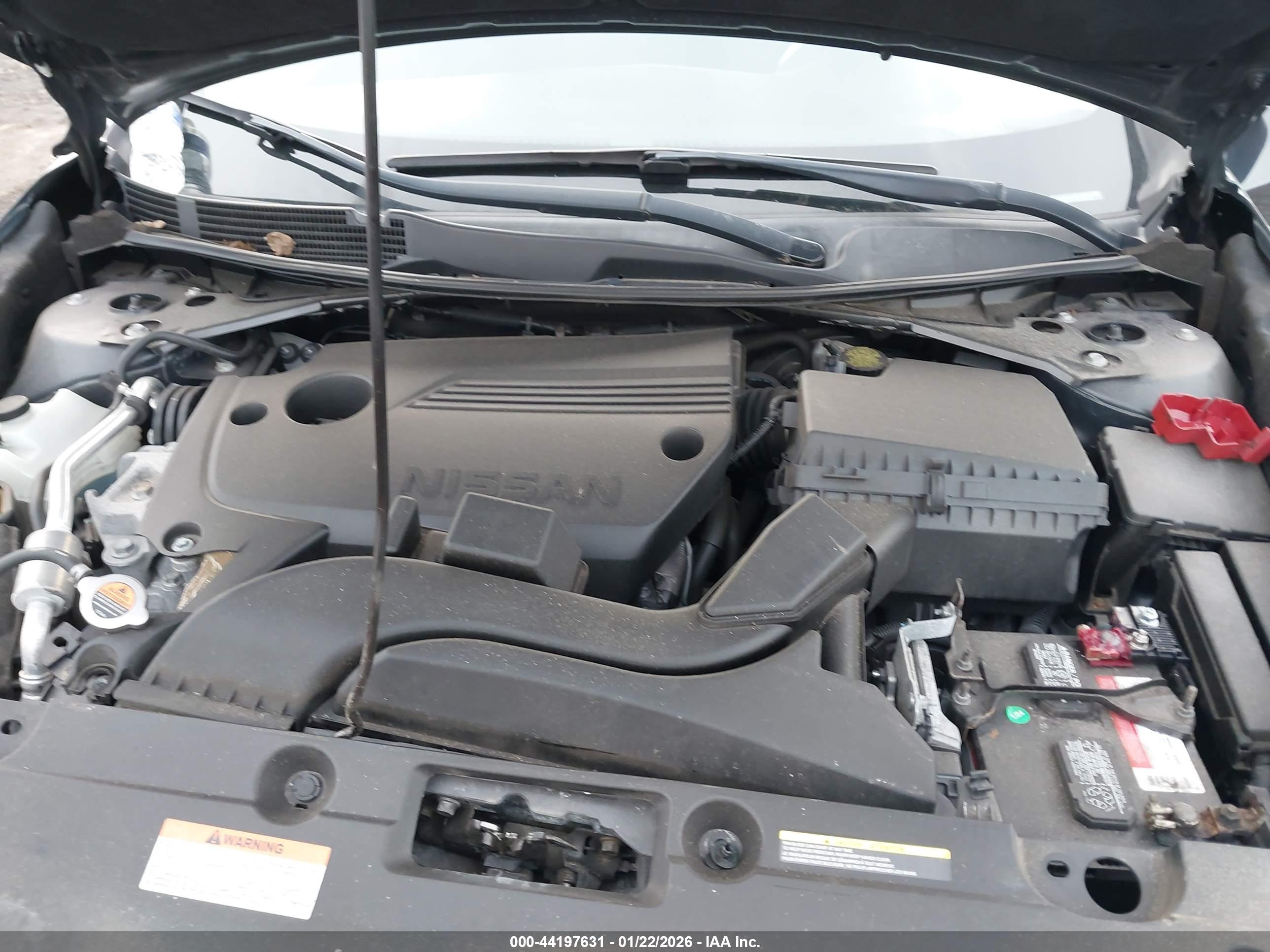 NISSAN ALTIMA image 10