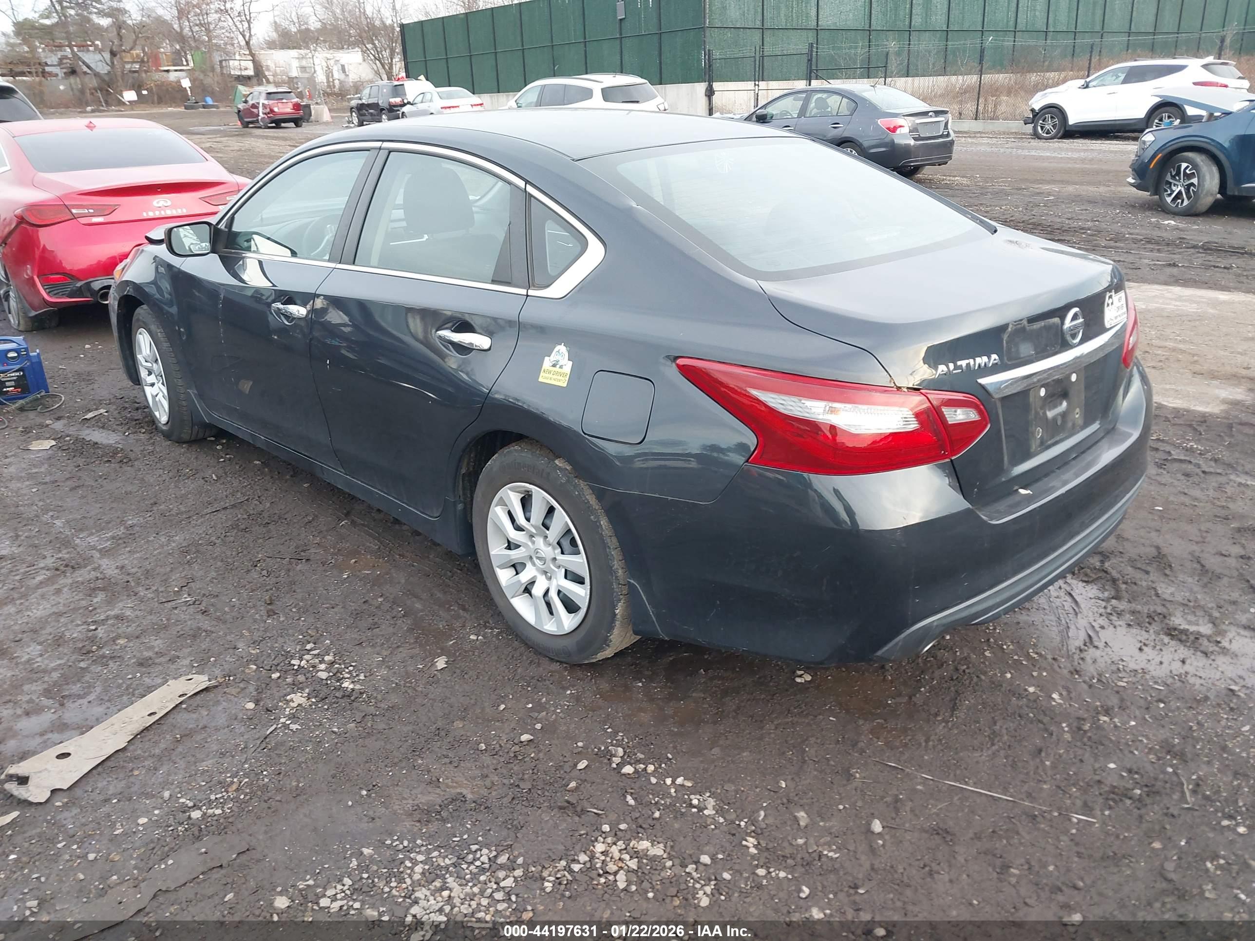NISSAN ALTIMA image 3