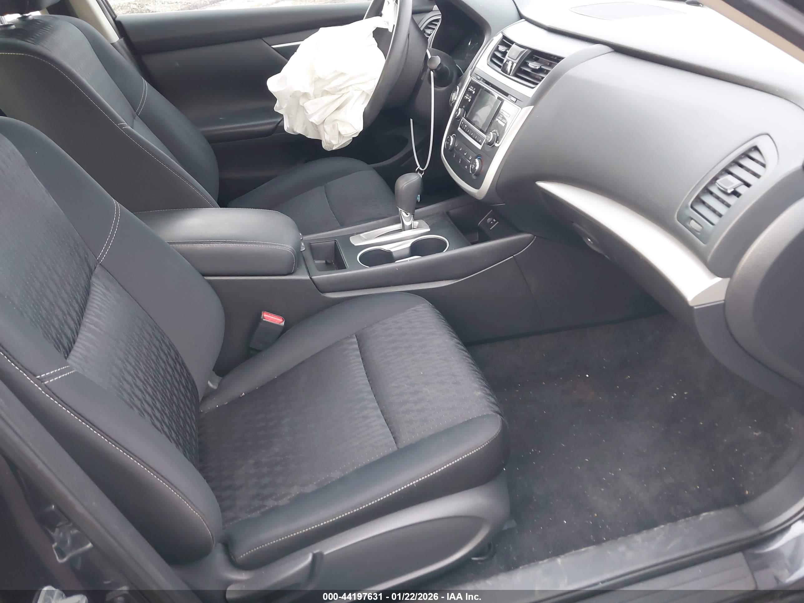 NISSAN ALTIMA image 5