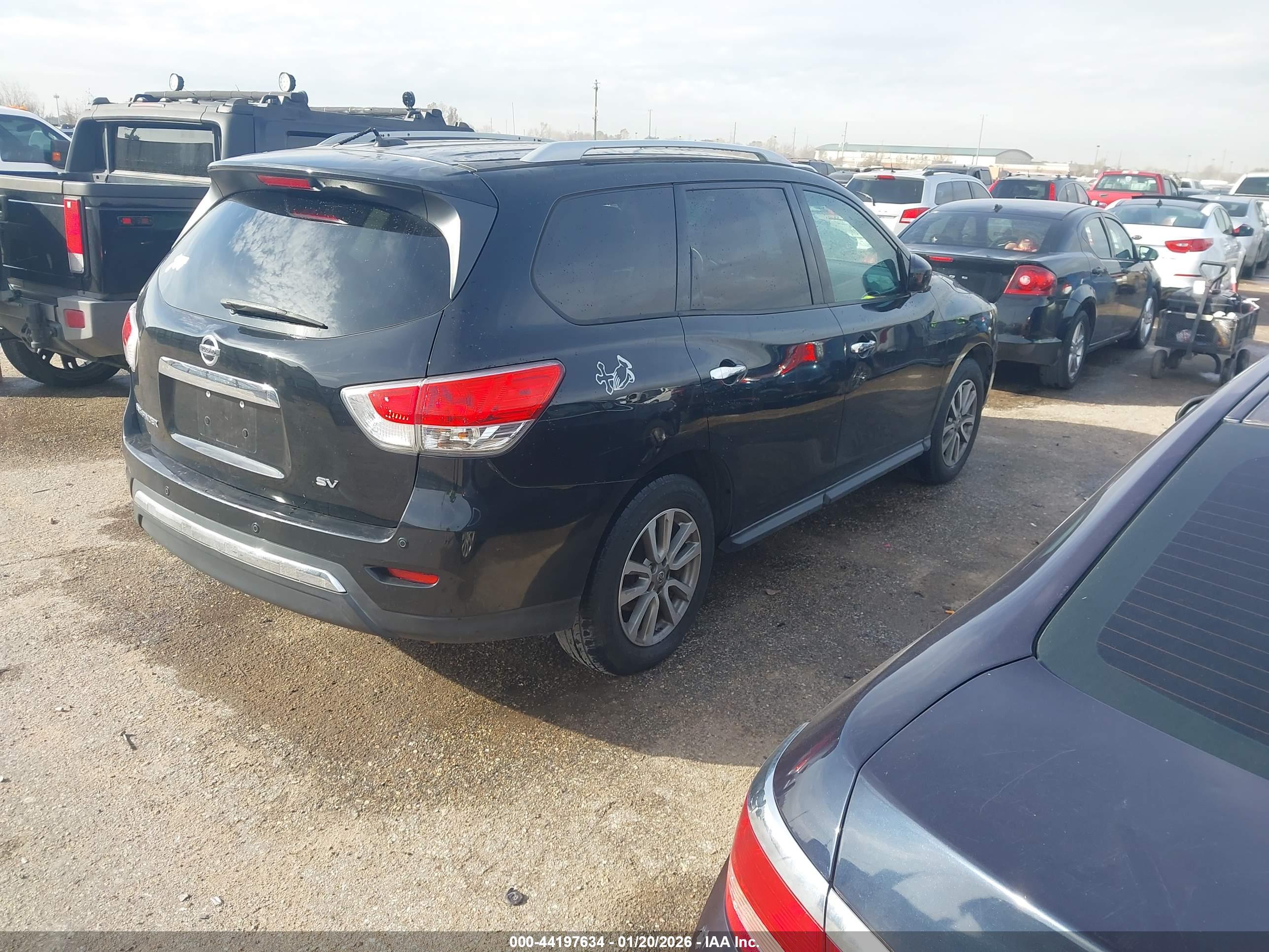 NISSAN PATHFINDER image 4